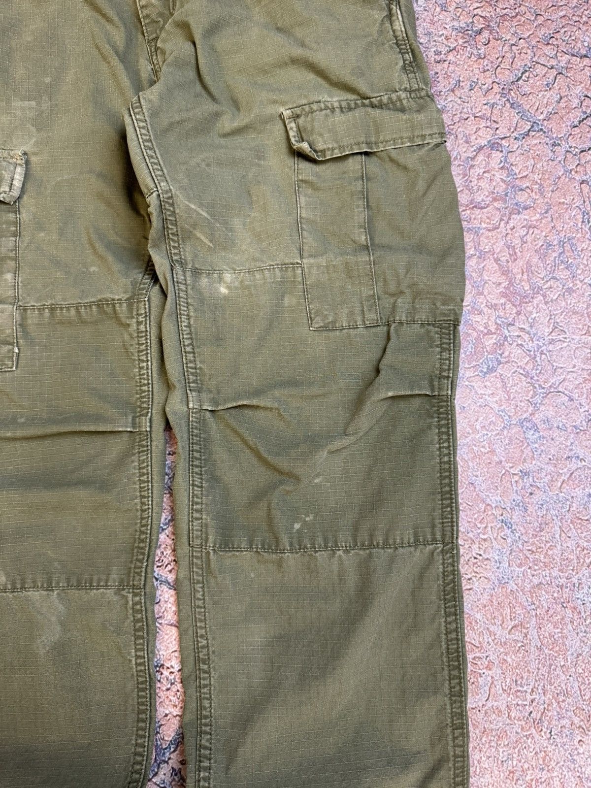 Carhartt × Vintage Carhartt vintage khaki cargo pants workwear size 31x30 Size US 31 - 11 Thumbnail