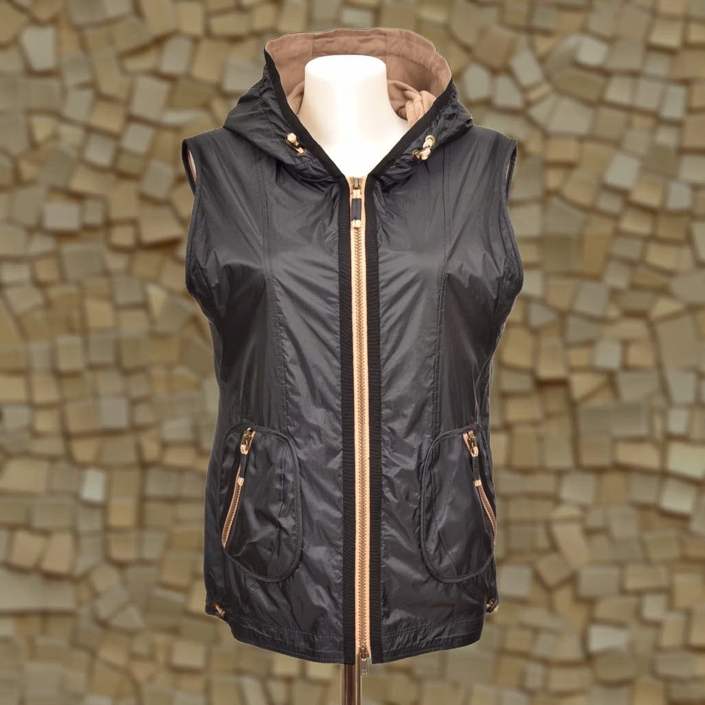 Frauenschuh Frauenschuh Limited Edition Full-Zip Nylon Vest Gilet Womens Size M Black Vest Womens M Nylon Limited Edition Full-Zip Gilet Frauenschuh Size M / US 6-8 / IT 42-44 - 1 Thumbnail