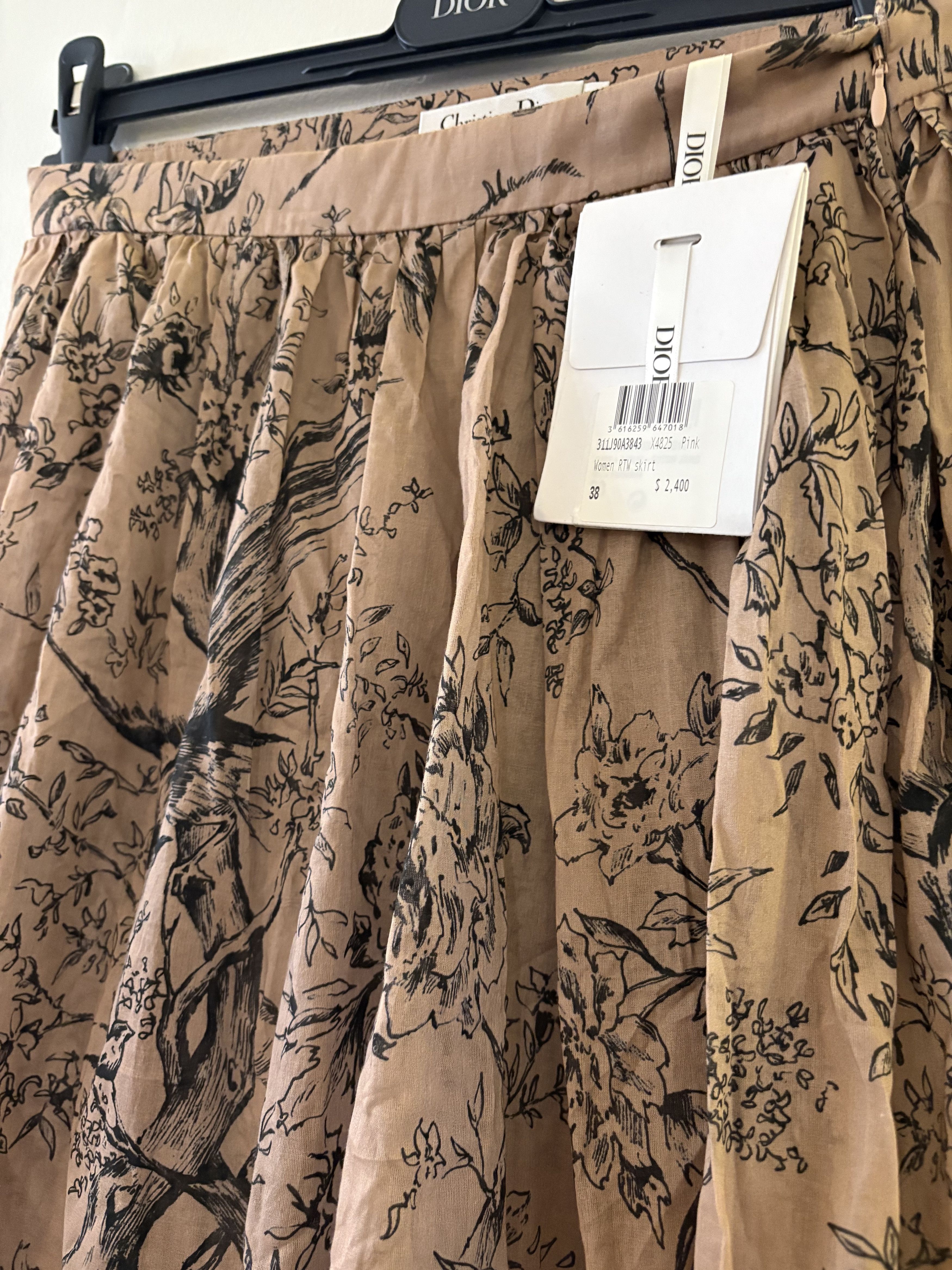 Dior DIOR Floral Midi Length Skirt in Brown SZ 6 NWT MSRP $2400 Size 28" / US 6 / IT 42 - 8 Thumbnail