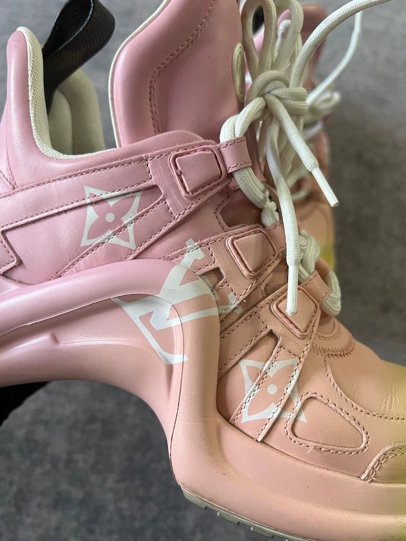 Louis Vuitton Louis Vuitton size 36.5 Pink gradient logo dad shoes Size US 5 / EU 37 - 3 Thumbnail