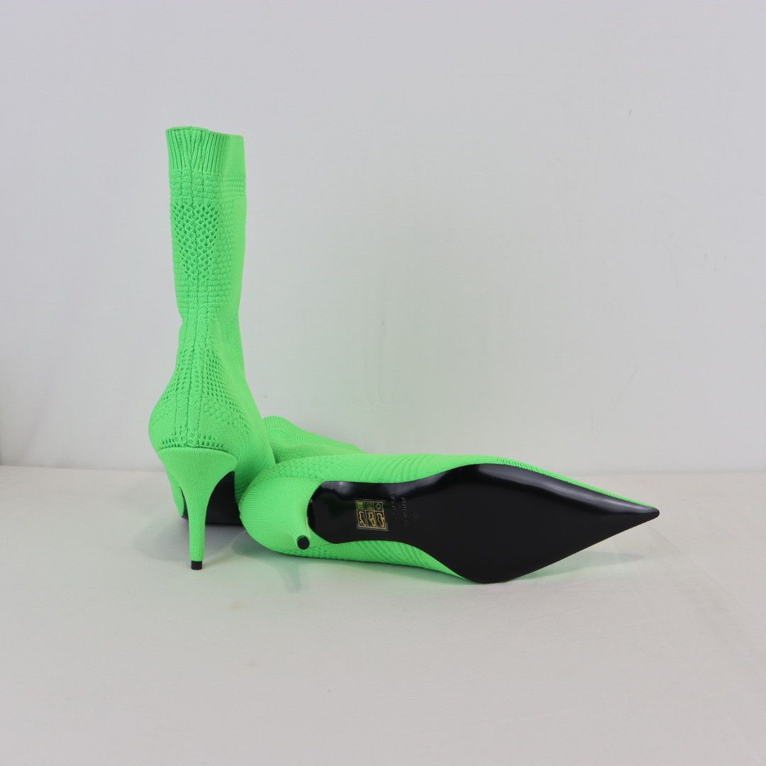 Balenciaga o1rshd1 Textured Recycled Knit Logo Boots in Fluo Green Size US 9 / IT 39 - 8 Thumbnail