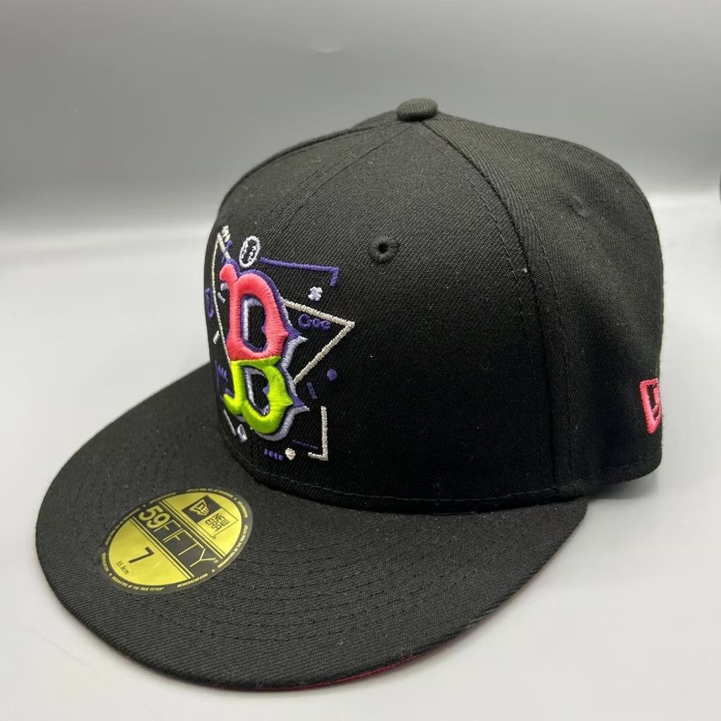 New Era Boston Red Sox Hat Men 7 Black In Living Color Fitted Cap Size ONE SIZE - 3 Thumbnail