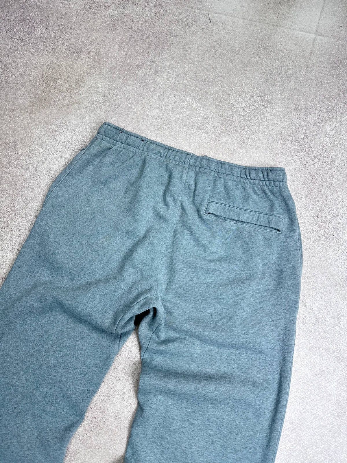 Nike Vintage Nike Swoosh Baggy Sweatpants Y2K M Size US 32 / EU 48 - 6 Thumbnail