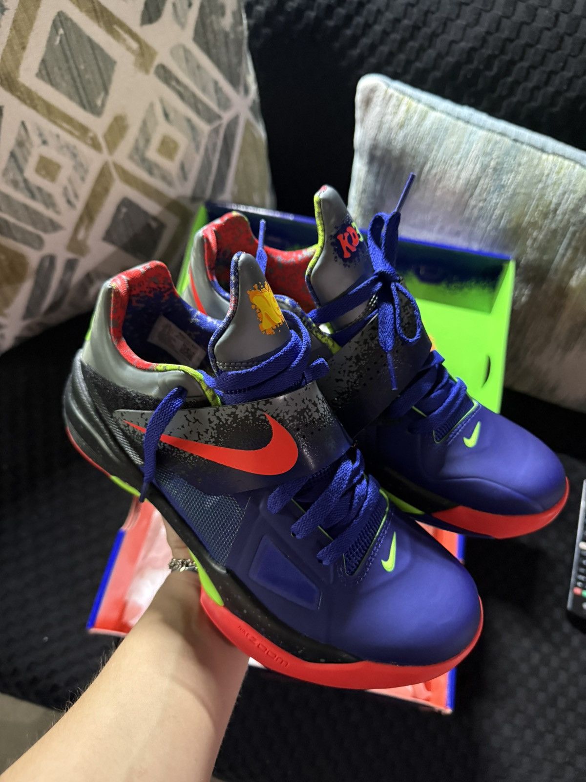 Nike Nike KD 4 Nerfs VNDS Size US 7.5 / EU 40-41 - 2 Thumbnail