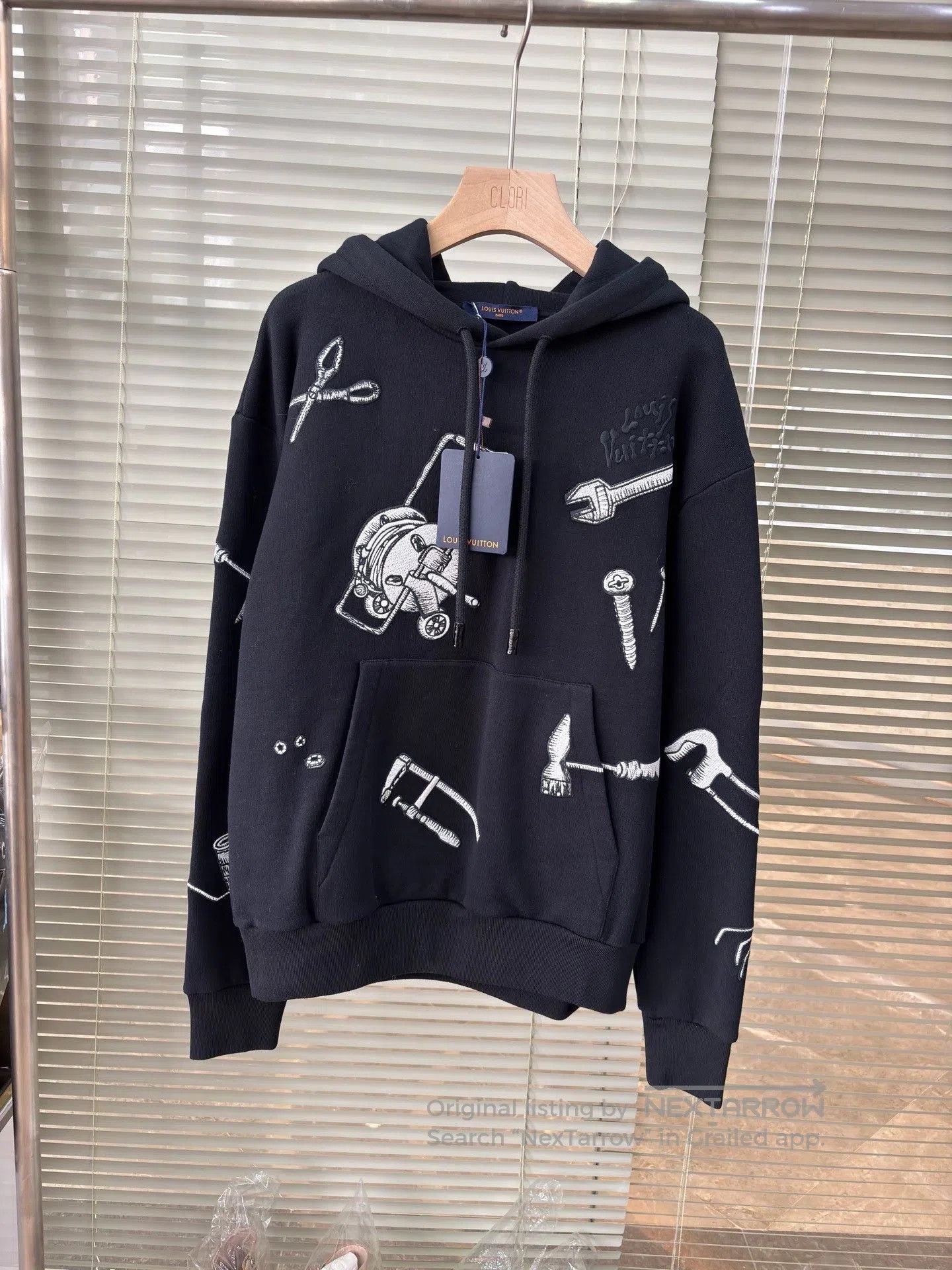 Louis Vuitton LV Black Tool Embroidered Men's Hoodie. Size US S / EU 44-46 / 1 - 1 Thumbnail