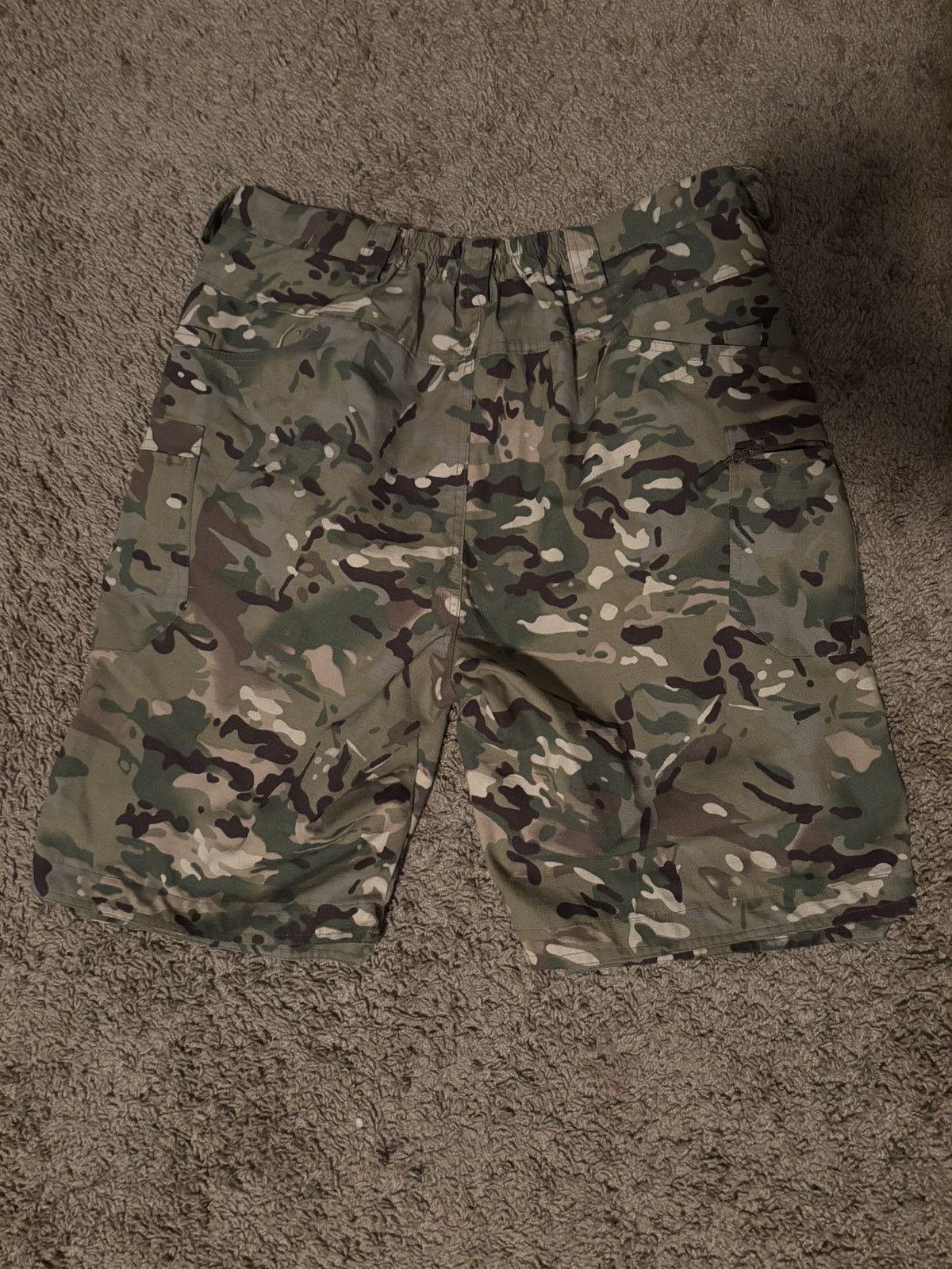 Other Camo short Size US 34 / EU 50 - 1 Thumbnail