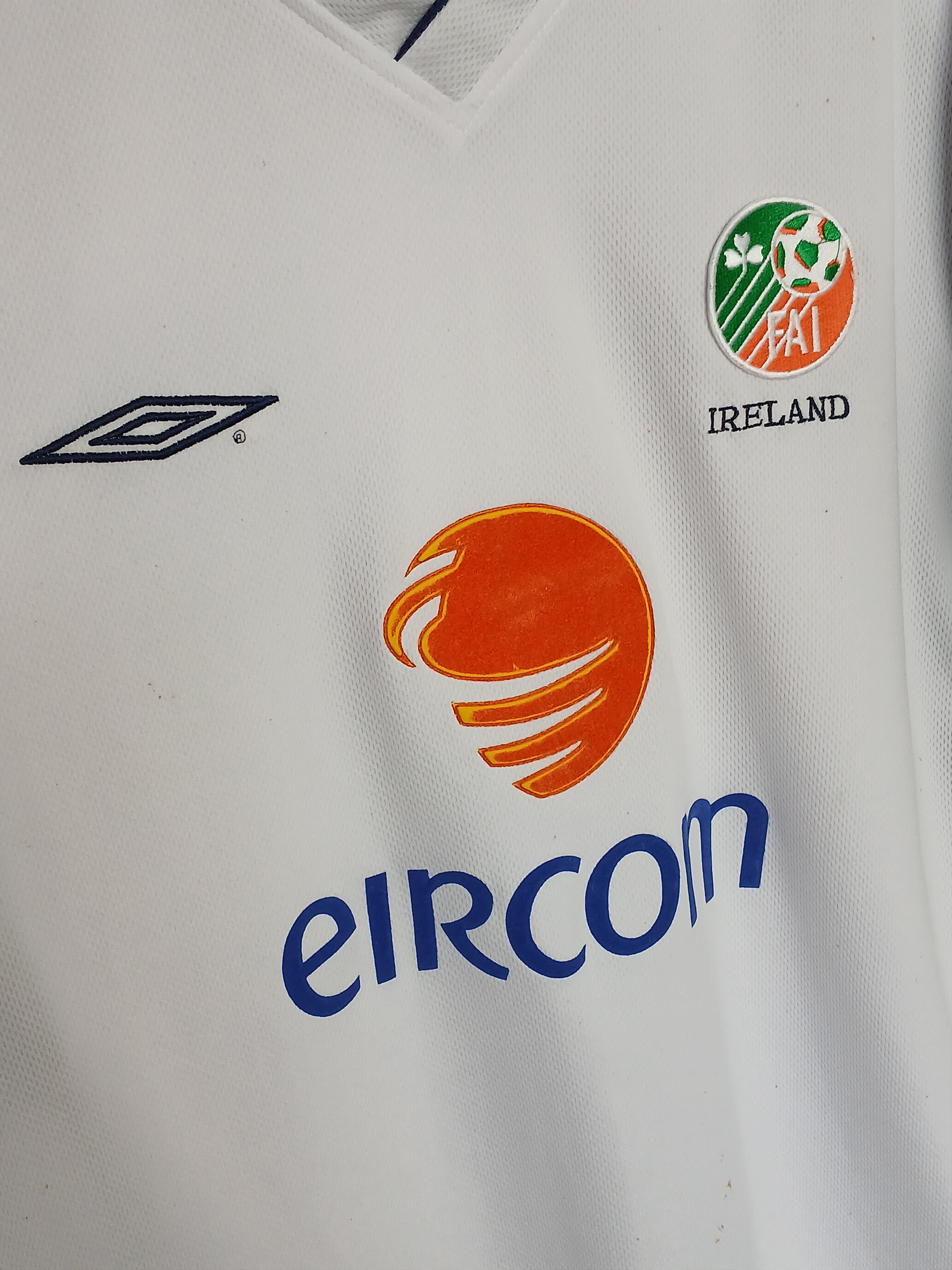 Other Ireland National Team 2001/2002 Away Football Jersey T-Shirt Size US L / EU 52-54 / 3 - 3 Thumbnail