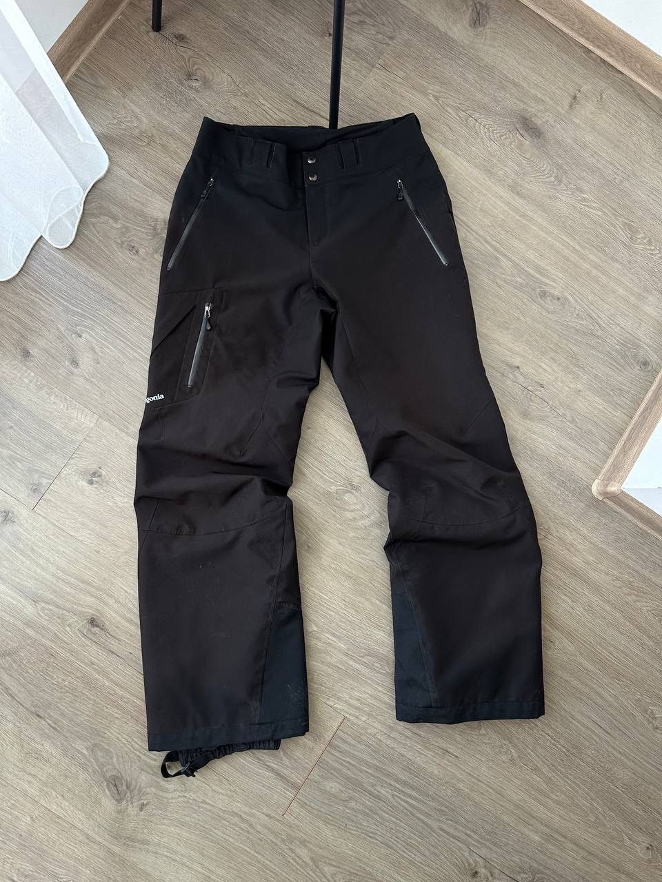 Patagonia × Vintage Vintage Patagonia Outdoor Black Ski Pants Size 28" / US 6 / IT 42 - 1 Thumbnail