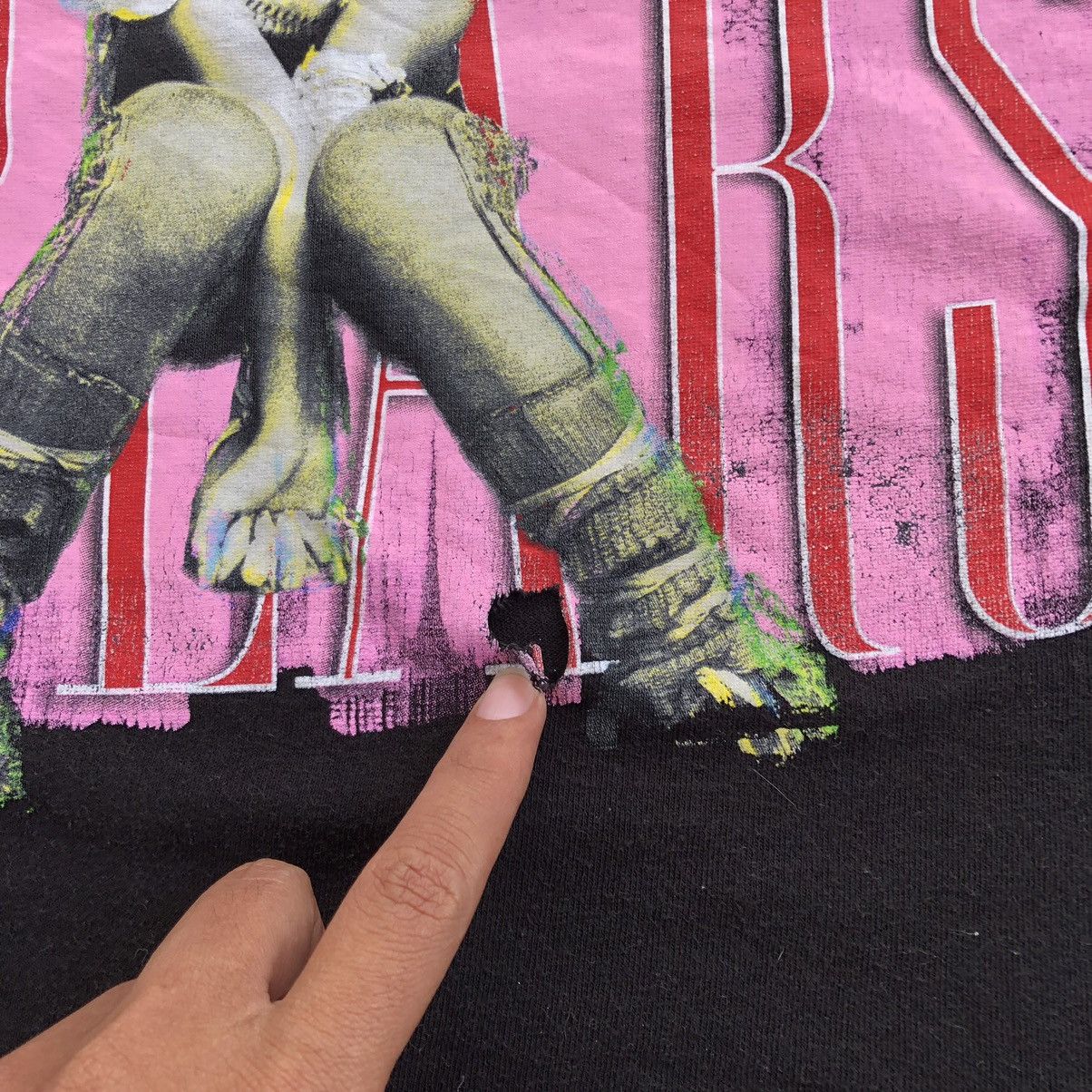 Band Tees Thrashed Faded Britney Spears Rare T Shirt Size US S / EU 44-46 / 1 - 5 Thumbnail