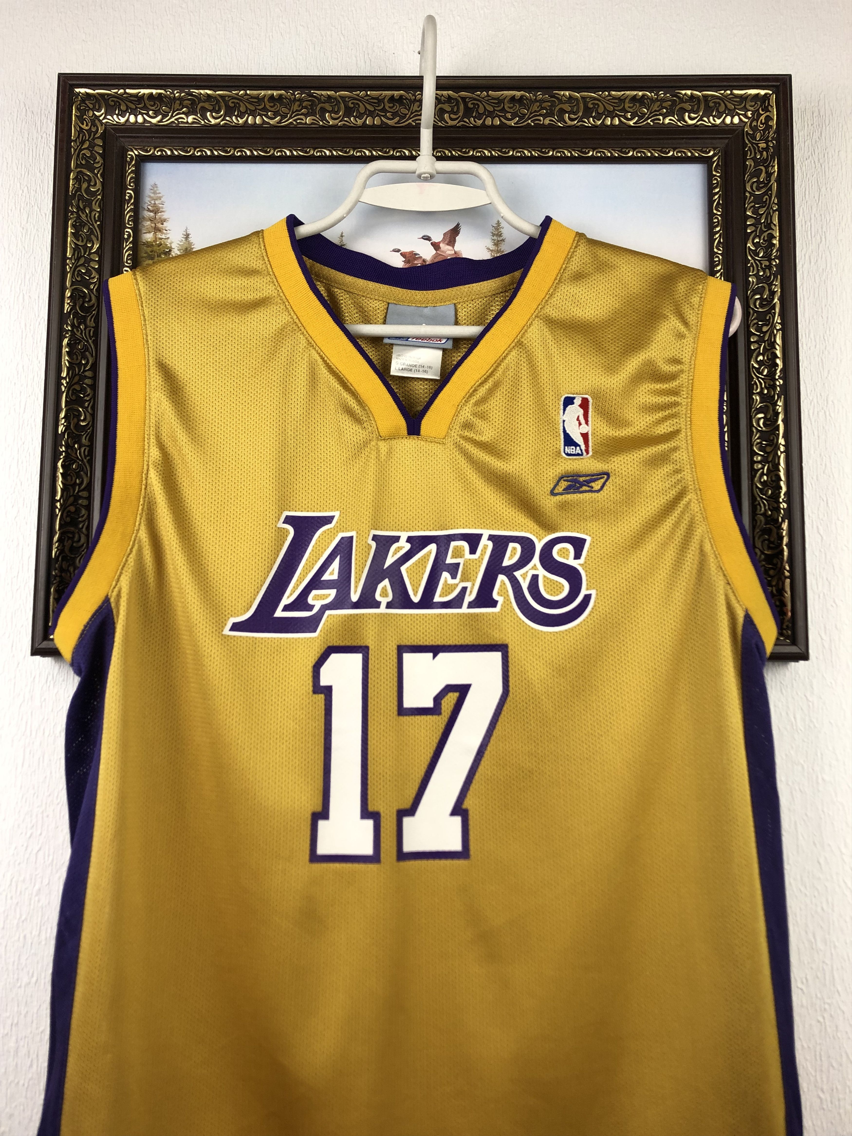 NBA Vintage Los Angeles Lakers Jersey Fox Shirt Size Boys 14 Size US XXS / EU 40 - 2 Thumbnail