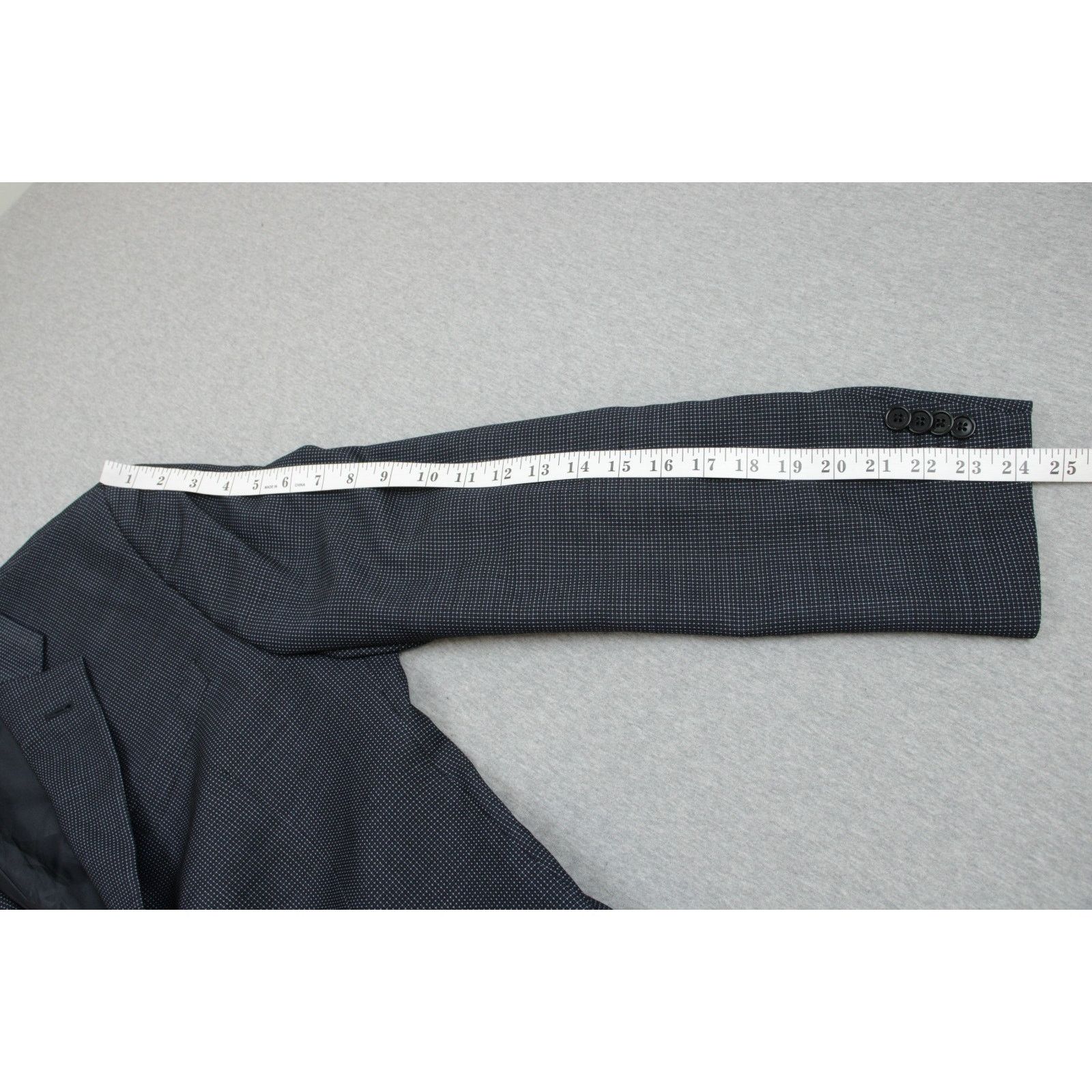 Giorgio Armani Giorgio Armani Blazer Mens 42L 100% Wool Made In Italy Size 42L - 10 Thumbnail