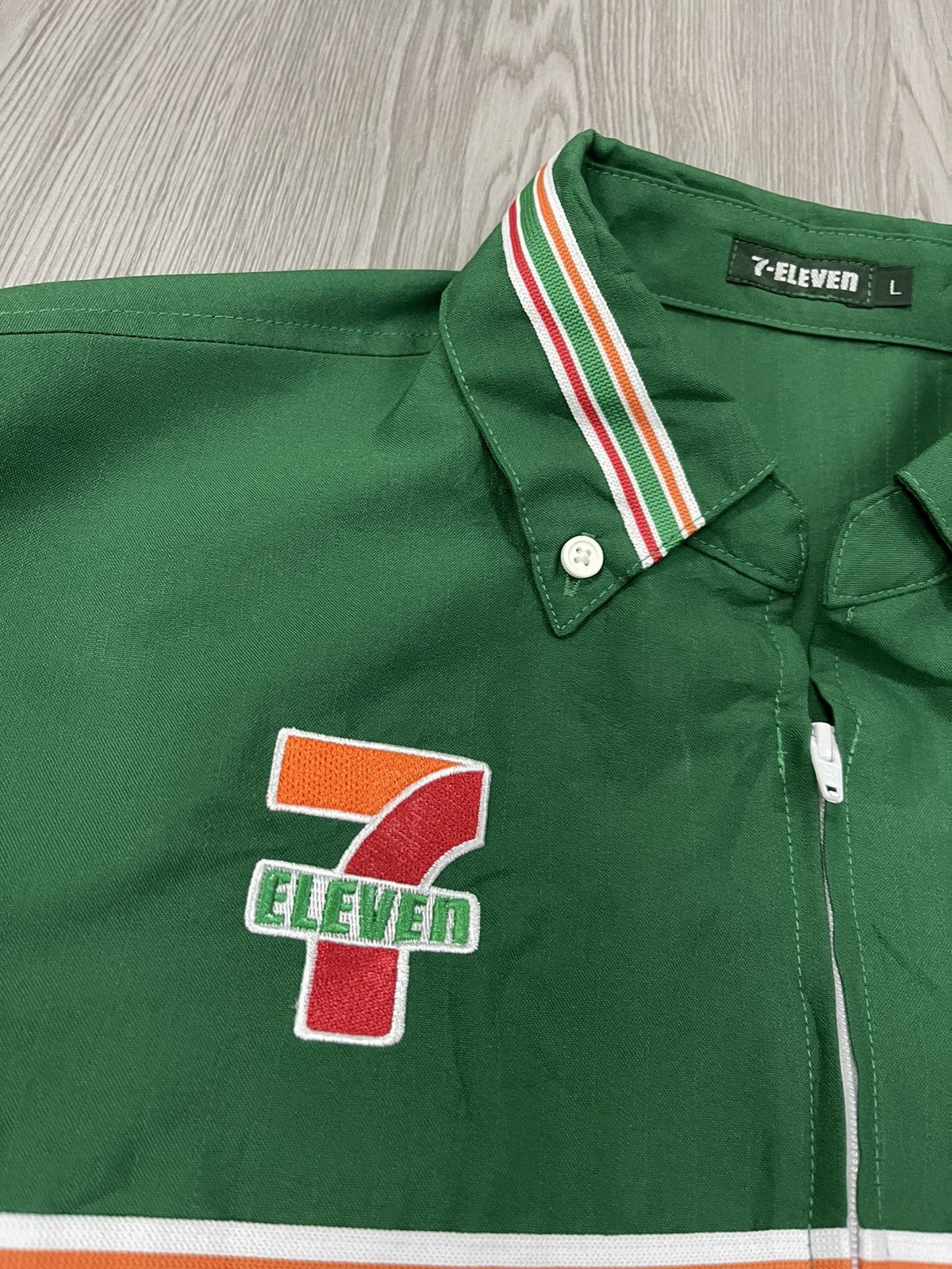 Japanese Brand × uniform experiment 7 eleven zip up work shirt Size US M / EU 48-50 / 2 - 4 Thumbnail