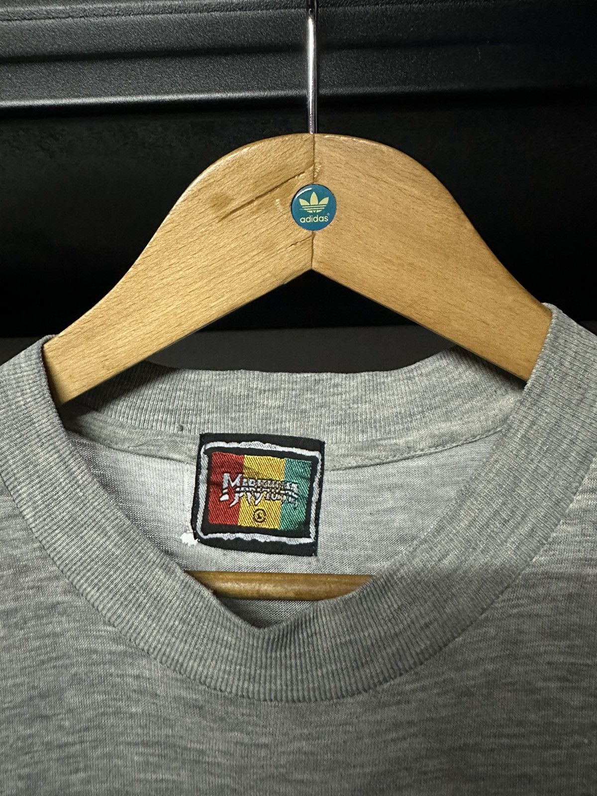 Band Tees × Vintage Vintage 90s Marijuana Paper Thin Distressed Tee Size US L / EU 52-54 / 3 - 4 Thumbnail