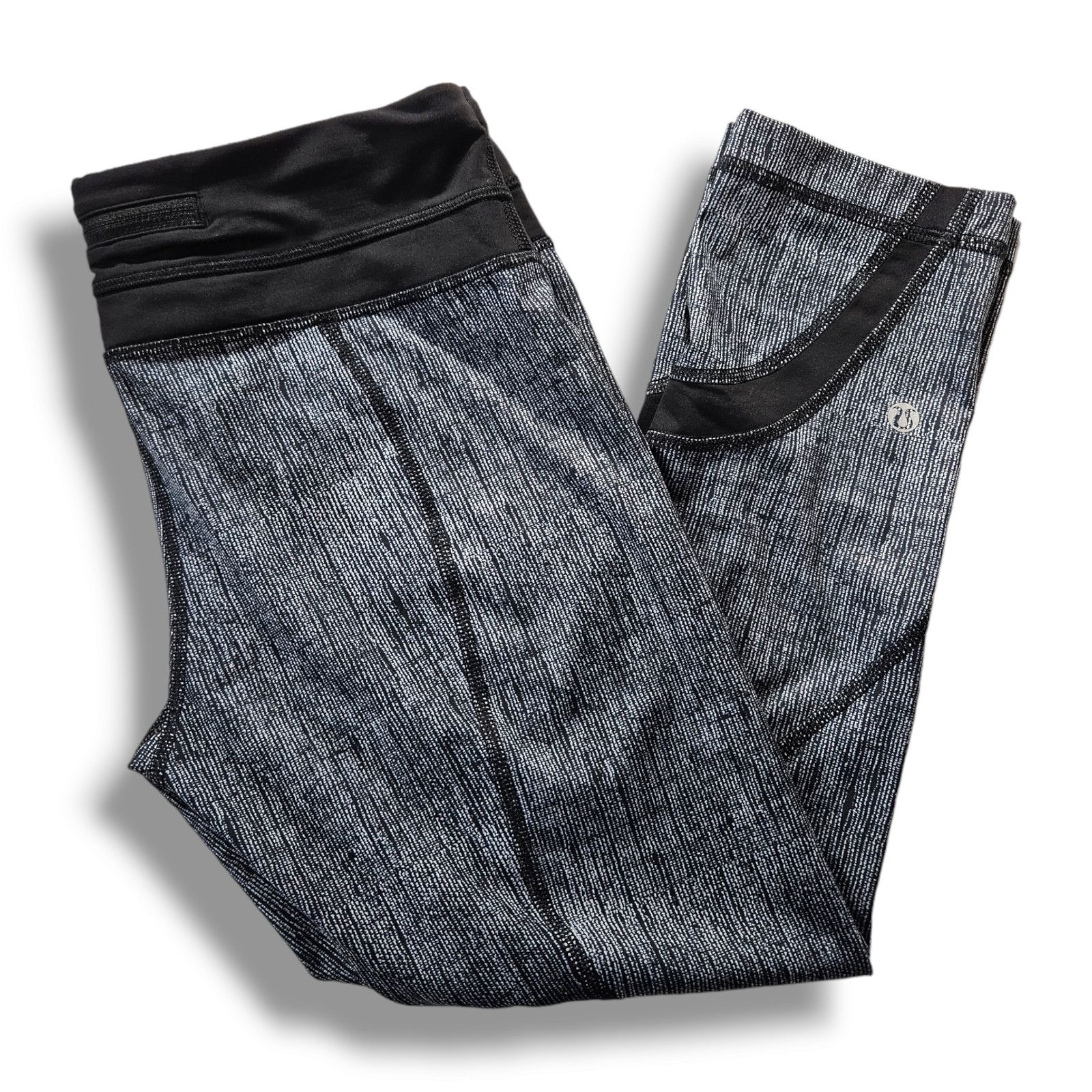 Lululemon EUC Lululemon Run Inspire Crop Pants Sz. 6 Burlap Texture Size 28" / US 6 / IT 42 - 2 Thumbnail