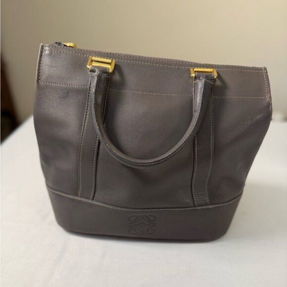 Loewe Vintage Loewe Gray Leather Top Handle Purse w/ COA 🇪🇸 Size ONE SIZE - 14 Thumbnail