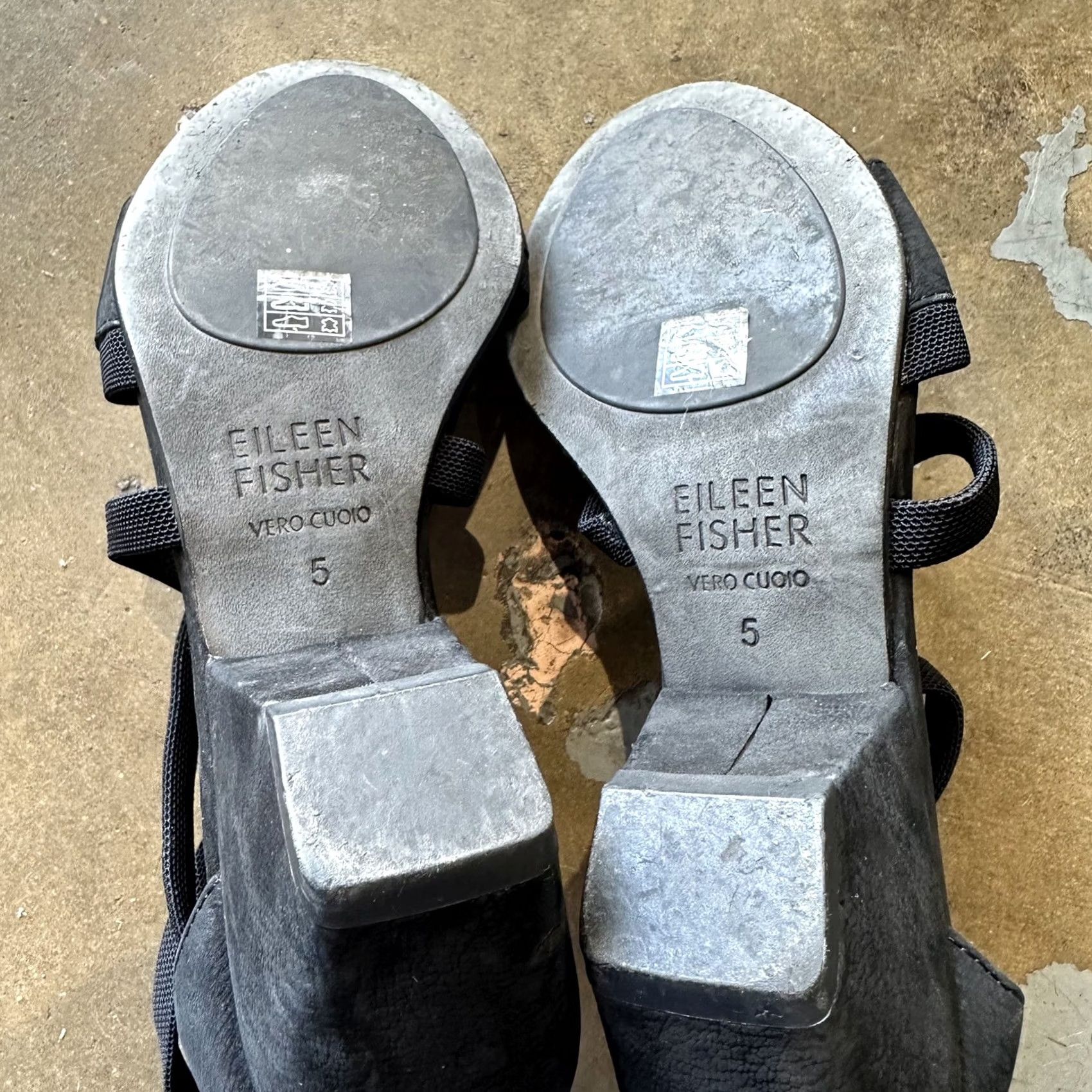 Eileen Fisher VINTAGE Eileen Fisher Leather Open Toe Wedge Heel Ankle Strap Size 5 Black Womens Shoes Size US 5 / IT 35 - 3 Thumbnail