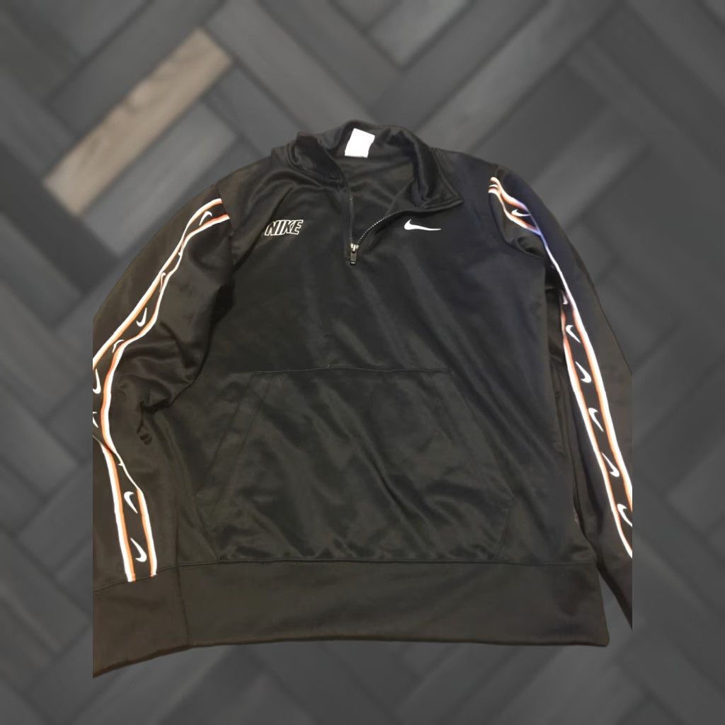 Nike Nike Men’s Repeat Swoosh Half Zip Shirt Regular Medium Black (DX2026 010) Mens Size US M / EU 48-50 / 2 - 1 Thumbnail