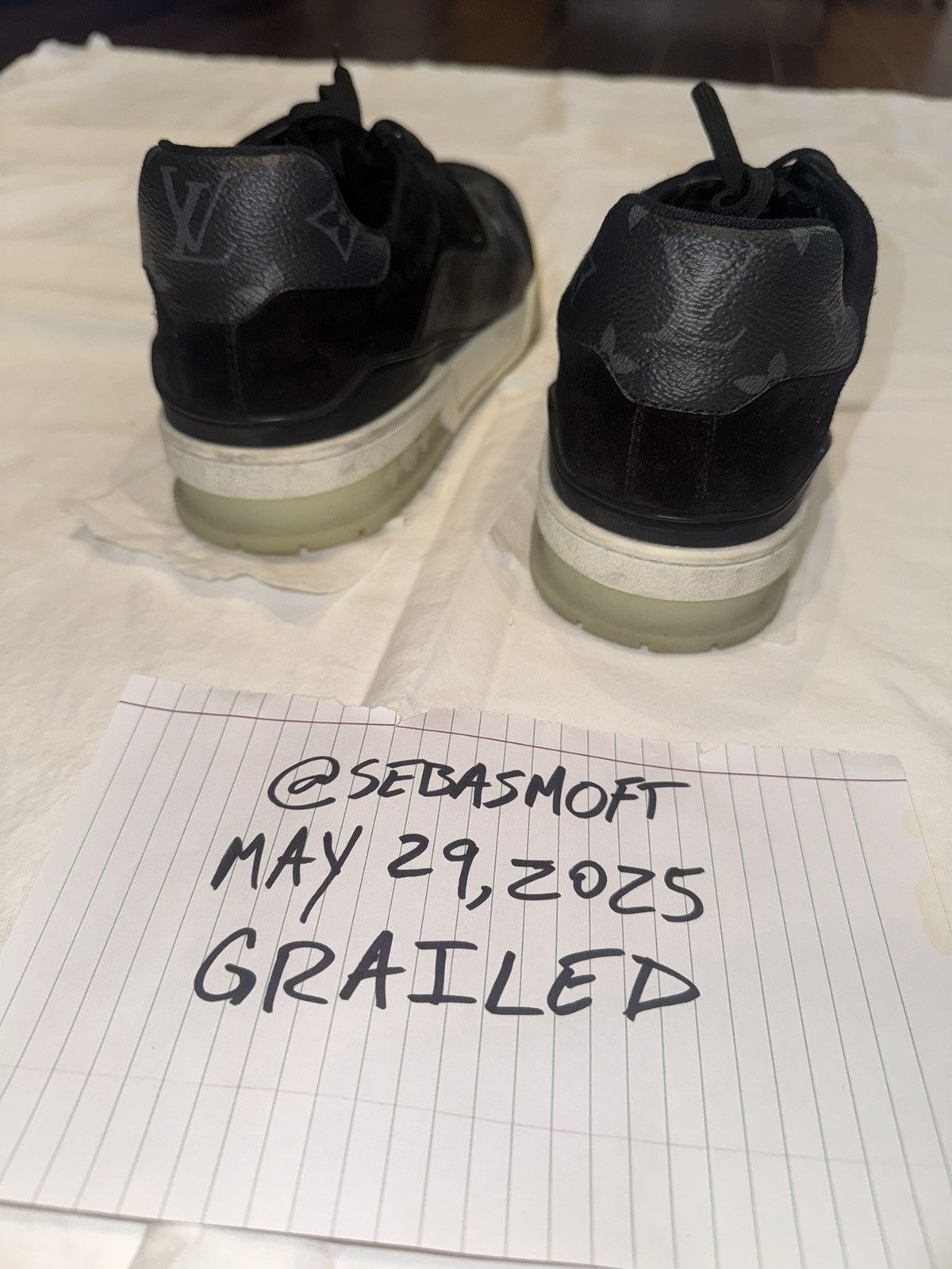 Louis Vuitton LV Louis Vuitton Black Monogram Eclipse Suede Trainers Size US 8 / EU 41 - 7 Thumbnail