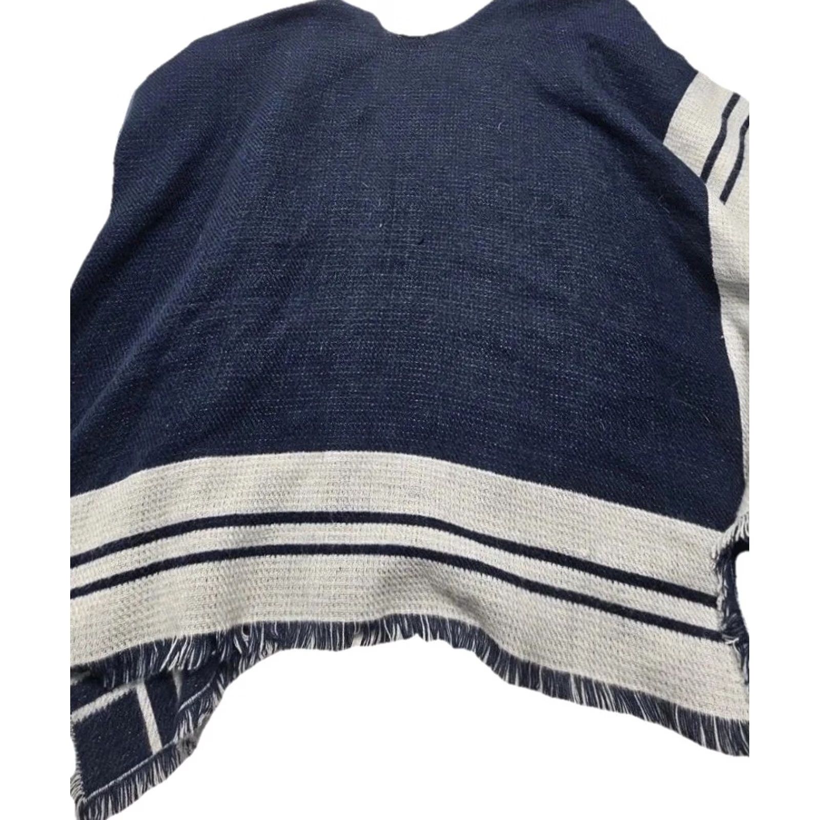Vintage Woolrich Shawl Wrap Reversible Poncho Woman One Size Blue Gray Shawl/Wrap Womens Size ONE SIZE - 5 Thumbnail