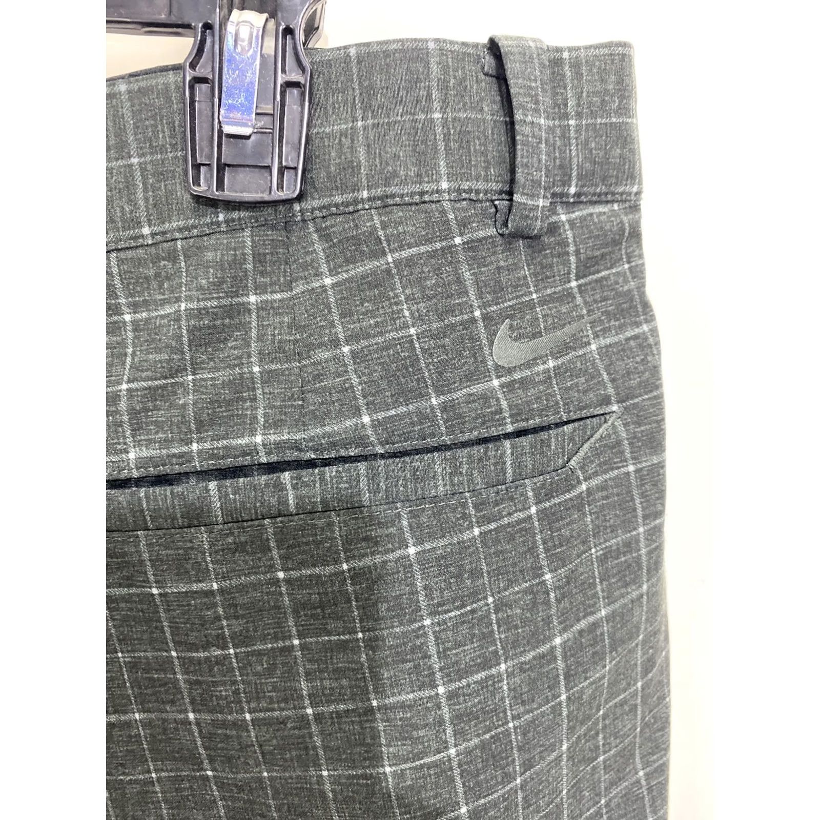 Nike Nike Golf Shorts Dri-Fit Swoosh Gray Mens 36 Plaid Charcoal Zipper Pockets Easy Care Lightweight Modern Chino Casual Sports Outdoor 90s Theme? Size US 36 / EU 52 - 7 Thumbnail