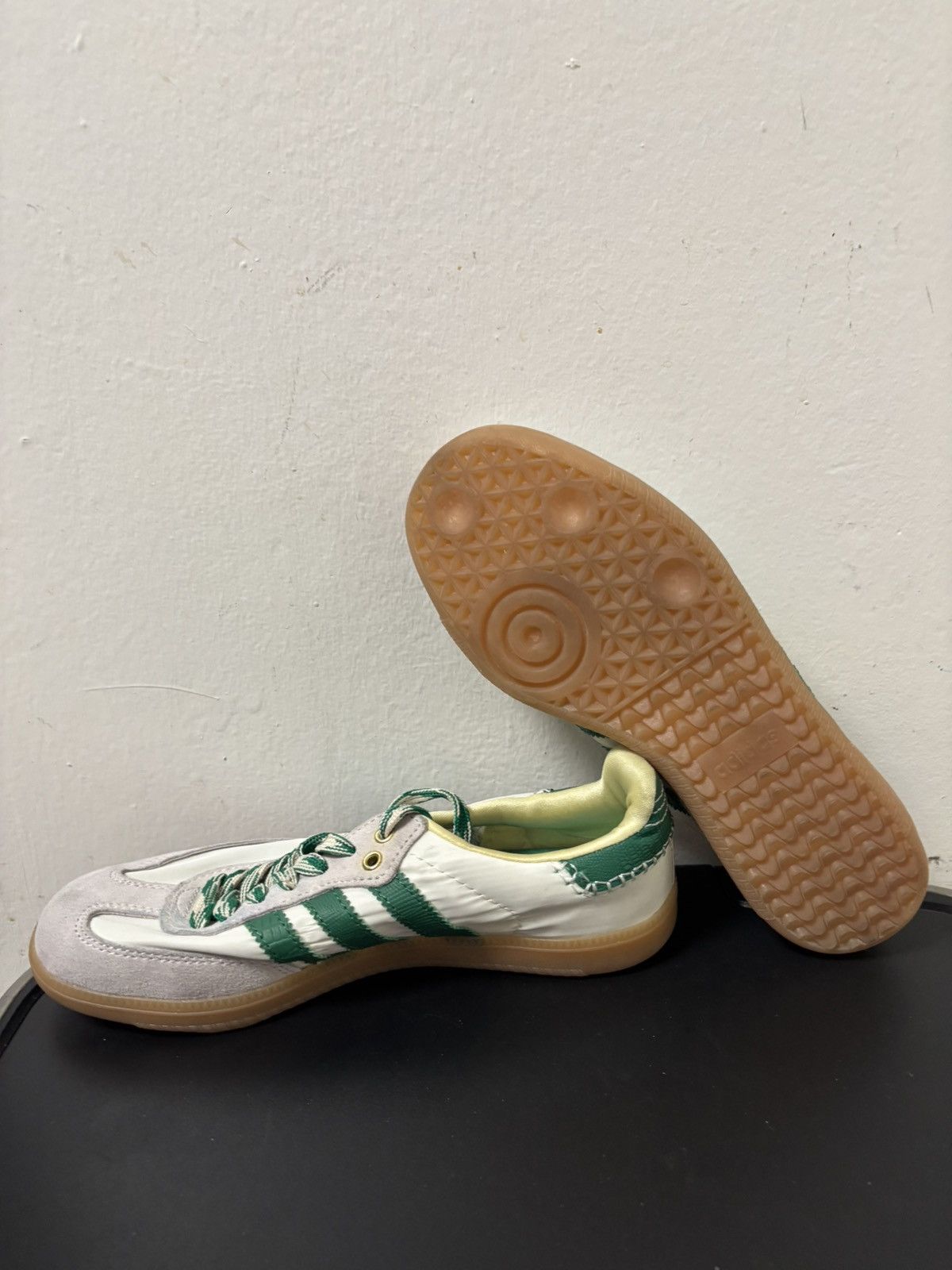 Adidas × Wales Bonner Adidas x Wales Bonner Samba Low White Green Size 6US RARE Size US 6 / IT 36 - 9 Thumbnail