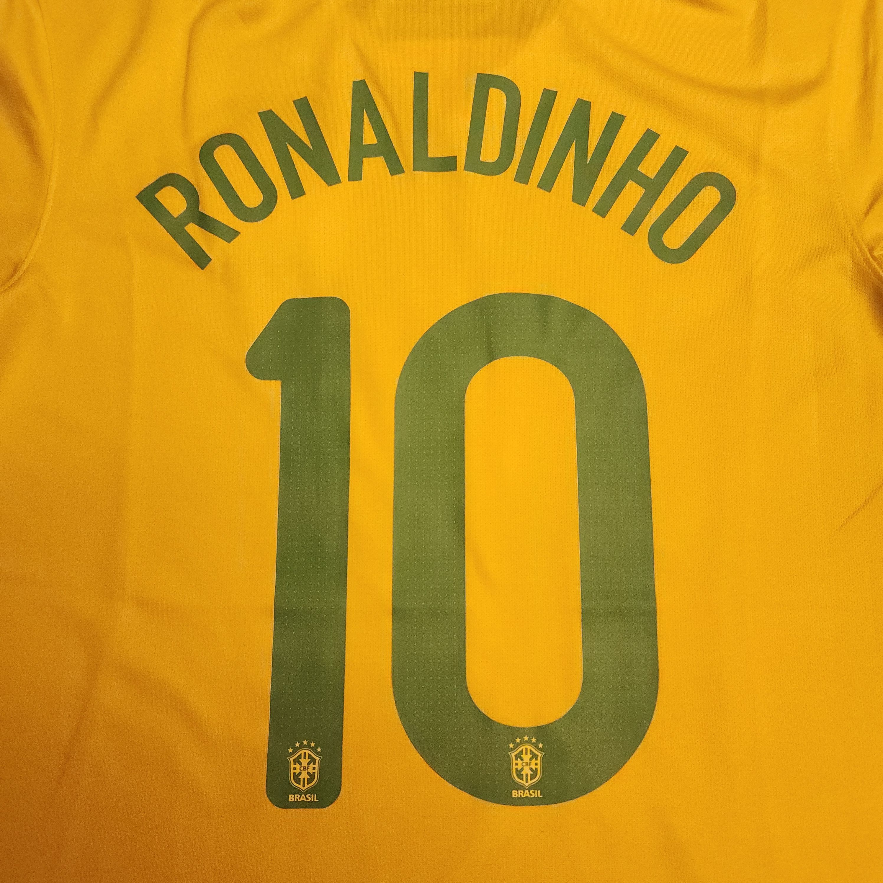 Nike Authentic Brazil RONALDINHO 2013-2014 13/14 Home Jersey Size US M / EU 48-50 / 2 - 4 Thumbnail