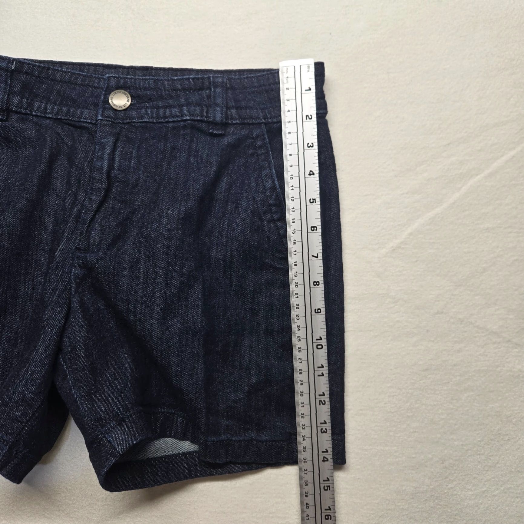 Liz Claiborne Liz Claiborne Denim Jean Shorts Adult Women's Size 4 Blue Dark Denim Chino Pants 90s? Size 27" / US 4 / IT 40 - 4 Thumbnail