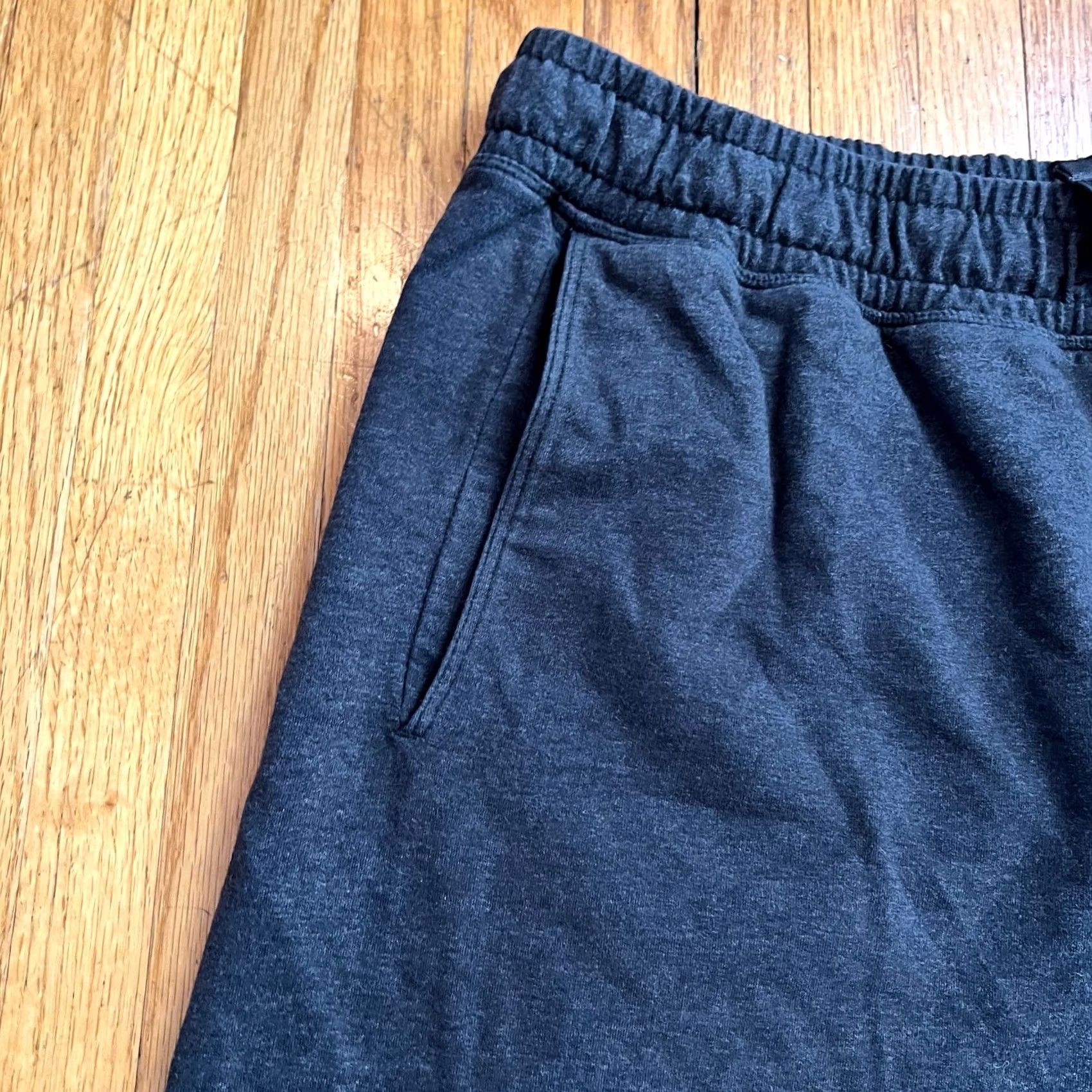 Lululemon Lululemon Shorts Mens Large Gray Rise Sweat Shorts Regular L Athletic Men Gray Mens Size US 33 - 2 Thumbnail