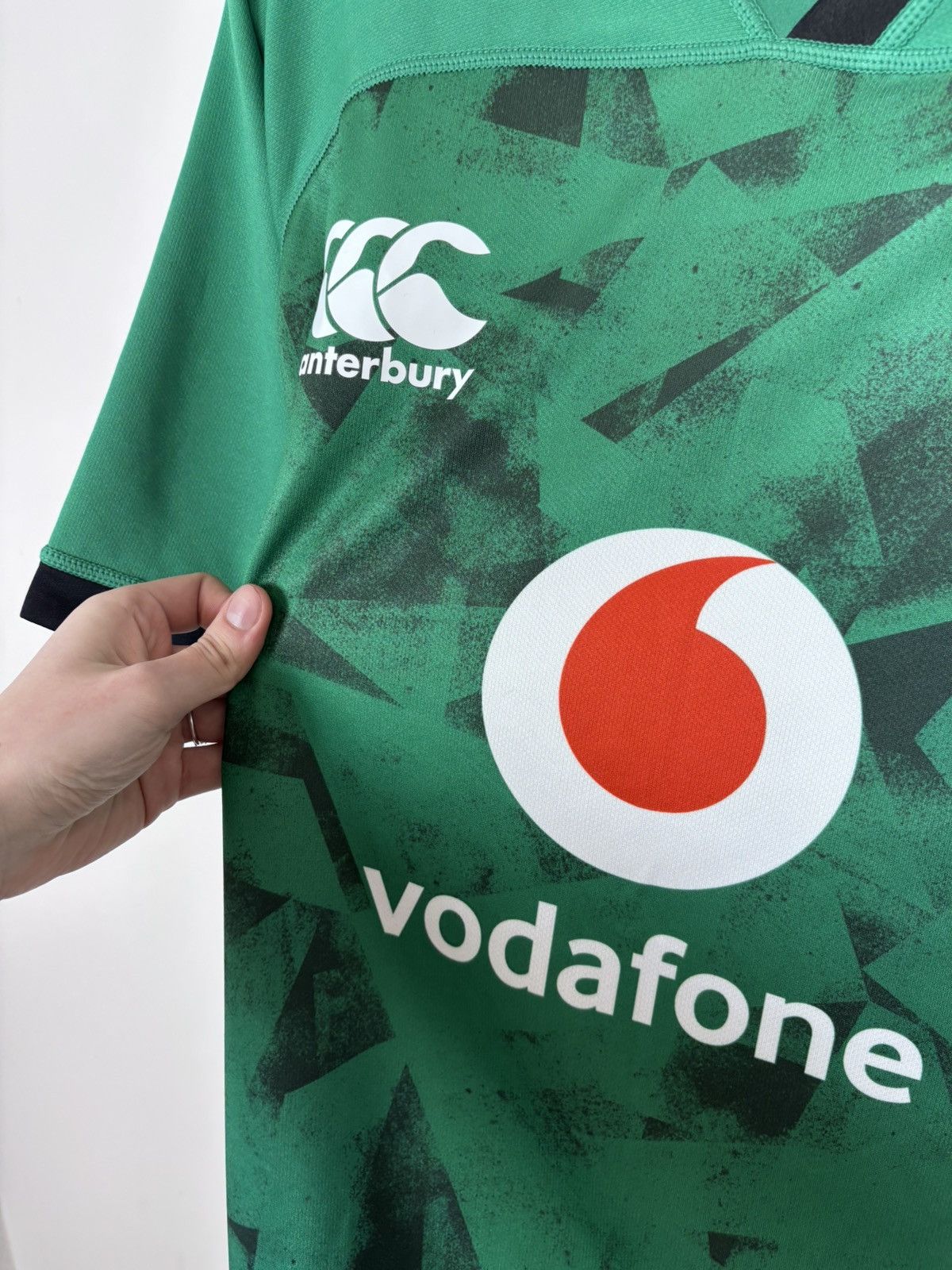 Canterbury of New Zealand Canterbury Ireland Rugby Union IRFU 2020/21 Jersey Shirt Size US L / EU 52-54 / 3 - 6 Thumbnail