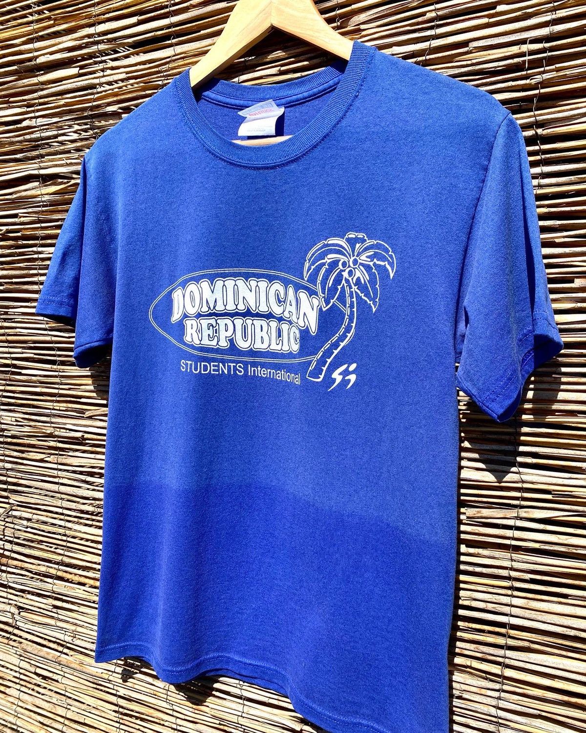 Vintage Faded blue Dominican Republic T-shirt Size US S / EU 44-46 / 1 - 5 Thumbnail