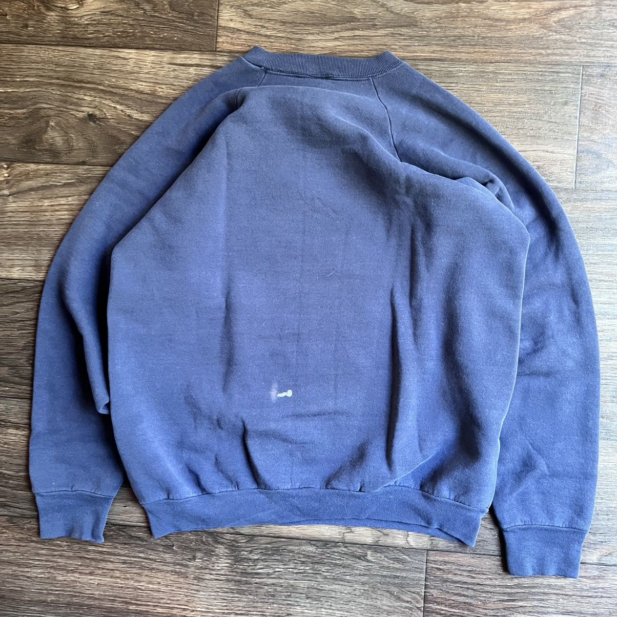 Fruit Of The Loom Sunfaded Blue Raglan Crewneck 1990s Trashed/Stains Size US XL / EU 56 / 4 - 5 Thumbnail