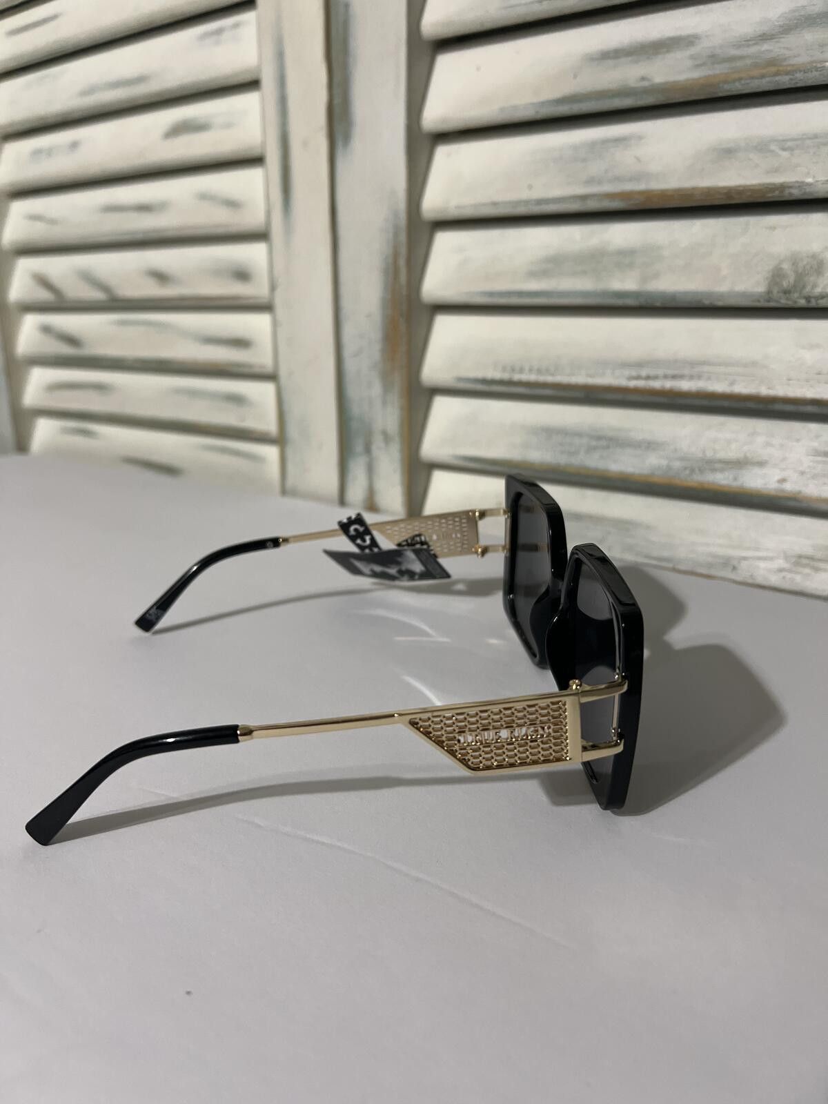 True Religion True Religion Oversized Square Black Sunglasses Size ONE SIZE - 5 Thumbnail