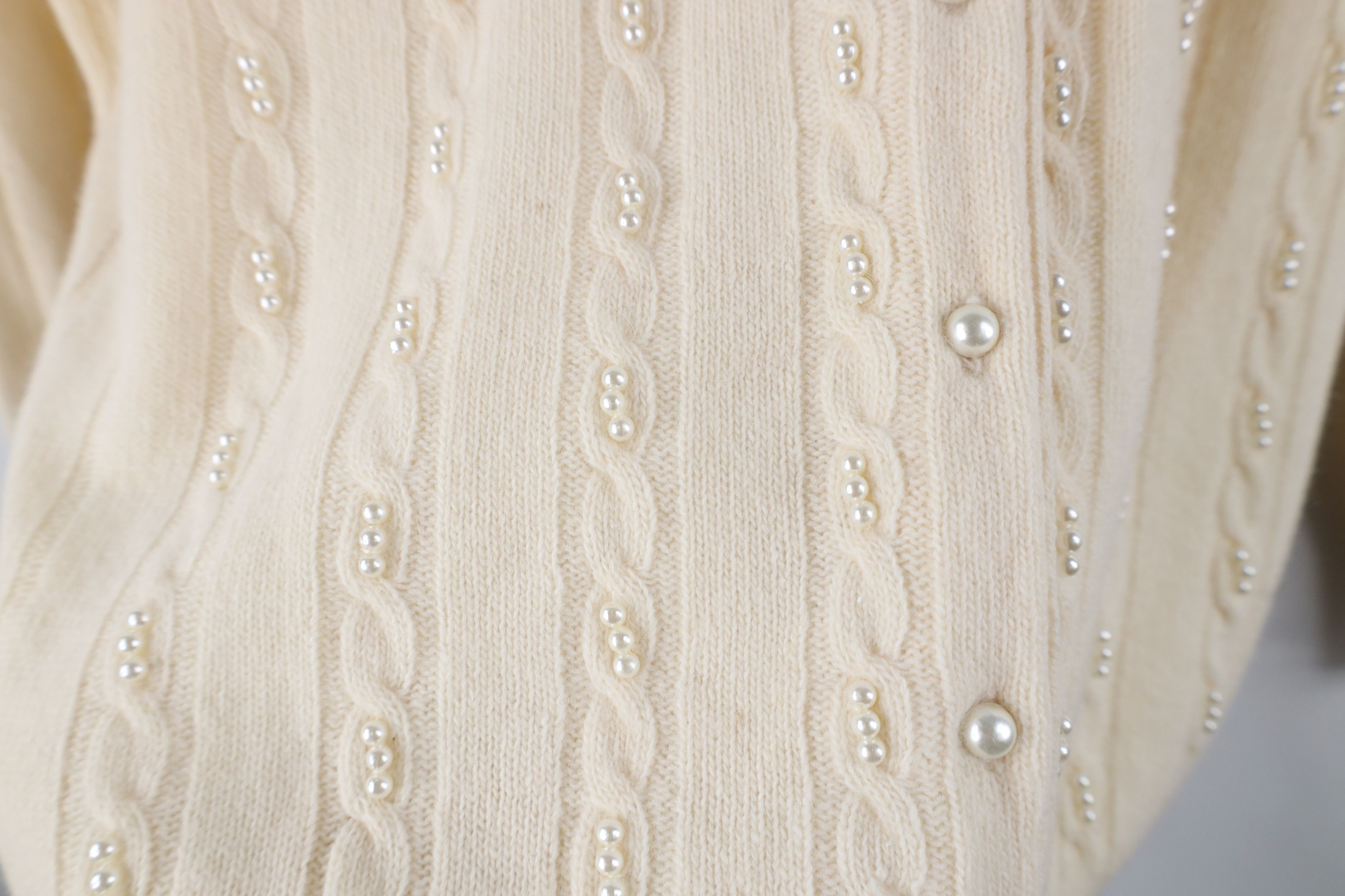 Vintage Vintage 90s Lambswool Angora Knit Cardigan Sweater Cream Size L / US 10 / IT 46 - 8 Thumbnail
