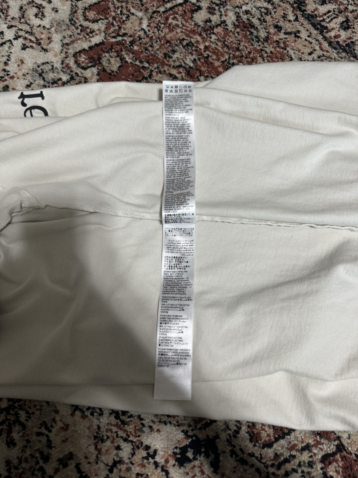 Balenciaga Balenciaga Be Different T-Shirt Size US S / EU 44-46 / 1 - 5 Thumbnail