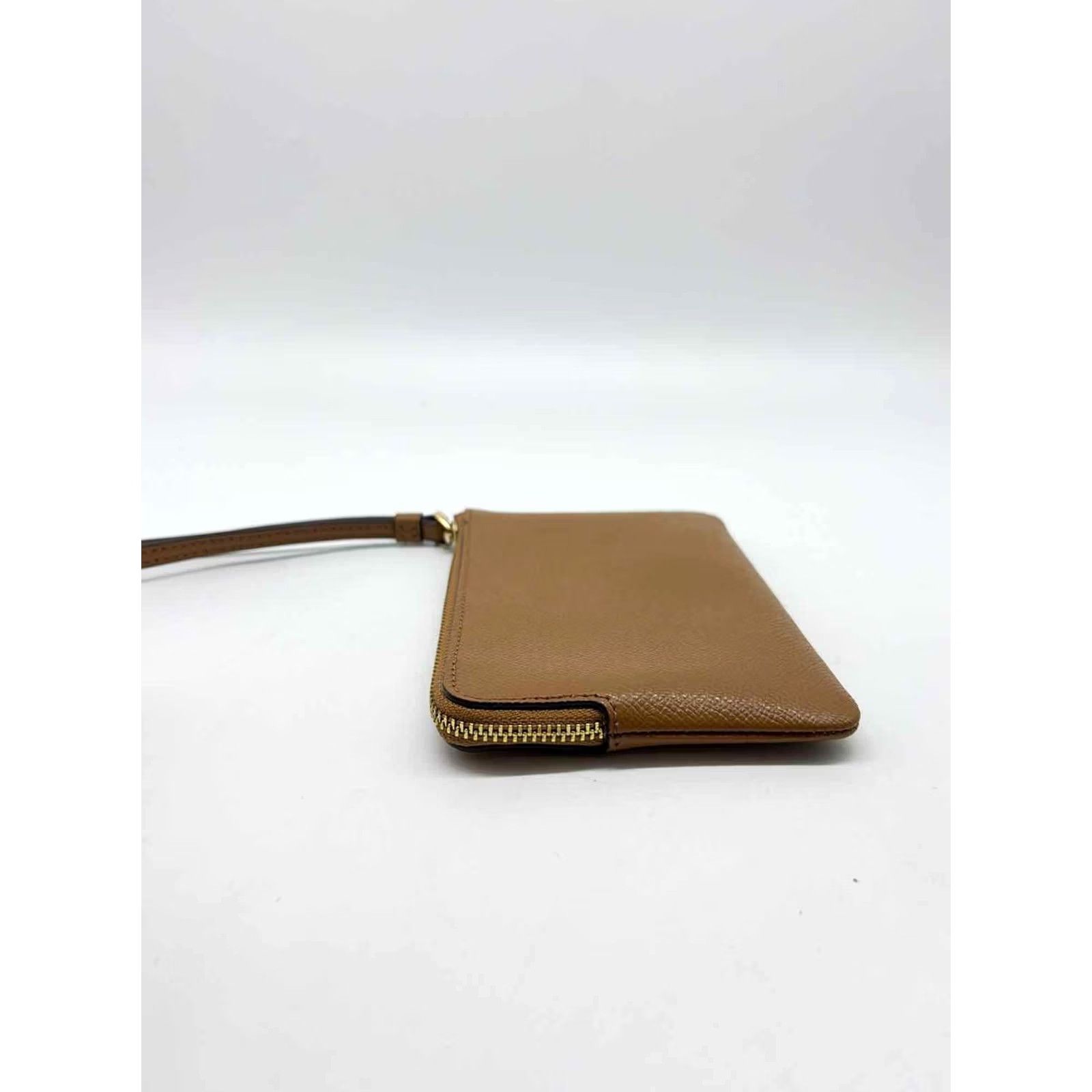 Coach Pre-Owned Coach Tan Wristlet Size ONE SIZE - 4 Thumbnail