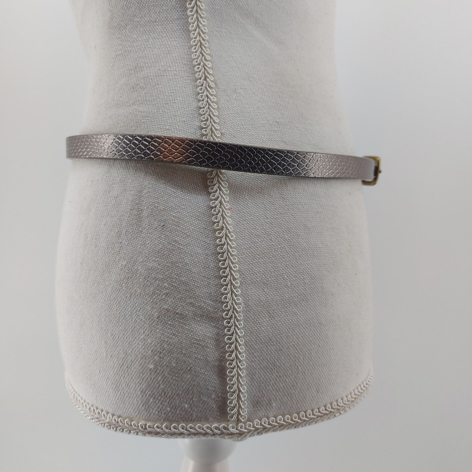 J.Crew J. Crew Factory Metallic Skinny Belt Fashion Glam Preppy S Size ONE SIZE - 8 Thumbnail