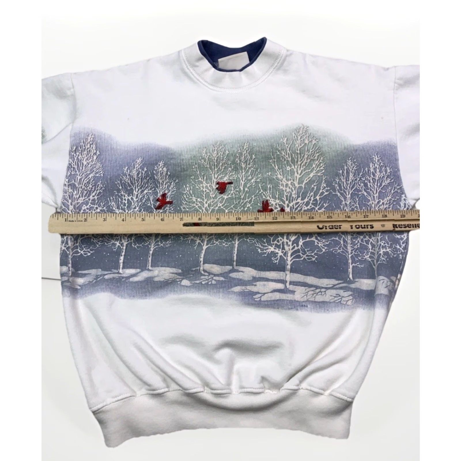 Vintage VINTAGE Art Unlimited Winter Wrap Around Graphic Grandma Sweatshirt Womens Small Size S / US 4 / IT 40 - 3 Thumbnail