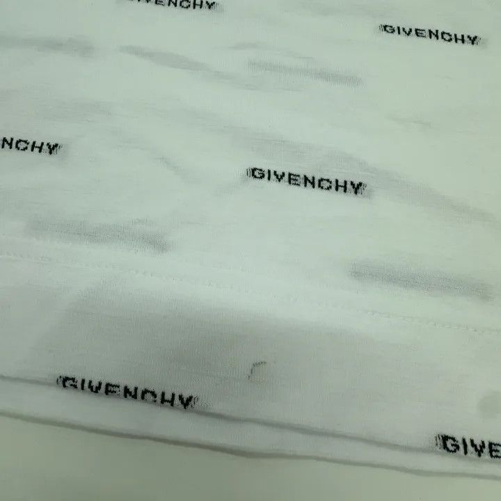 Givenchy Givenchy Givenchy SS25 Lettered Short Sleeve TShirt -2507 Size US M / EU 48-50 / 2 - 8 Thumbnail
