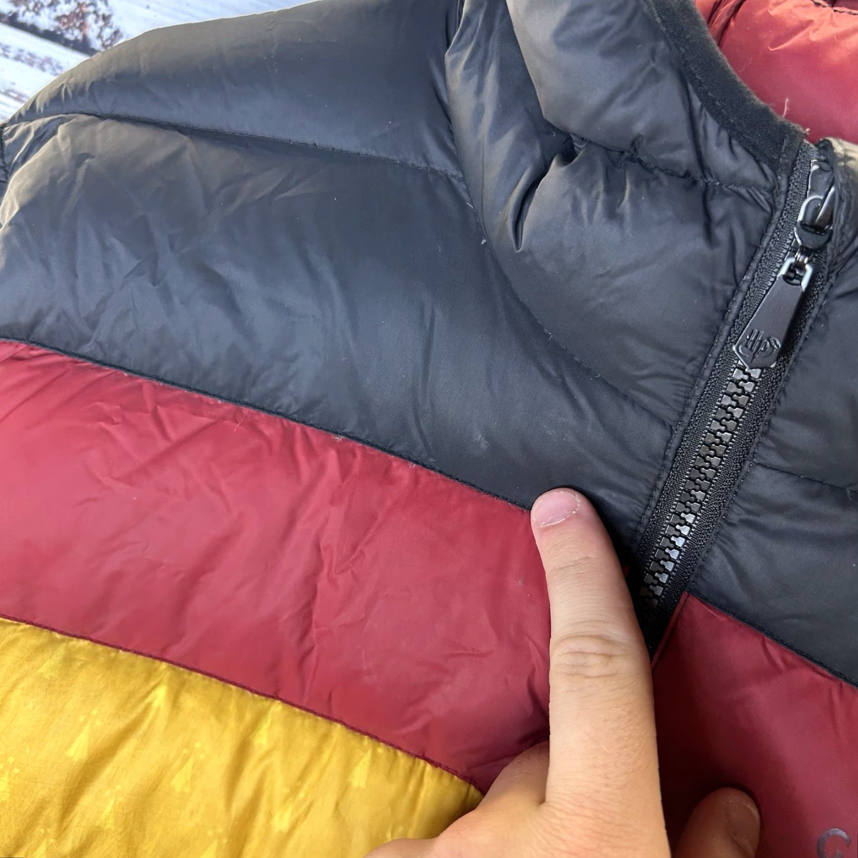 Vintage **Harry Potter 700 Down Fill Puffer Jacket Hooded Medium M** User: **700 Down Fill Harry Potter Hooded Puffer Jacket Medium M** Size US M / EU 48-50 / 2 - 3 Thumbnail