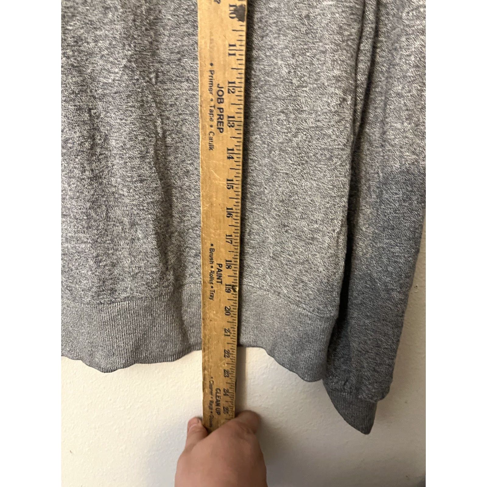 Vintage Tahari Gray Long Sleeve Ruffled Tight Knit Pullover Sweater Size S Size S / US 4 / IT 40 - 4 Thumbnail