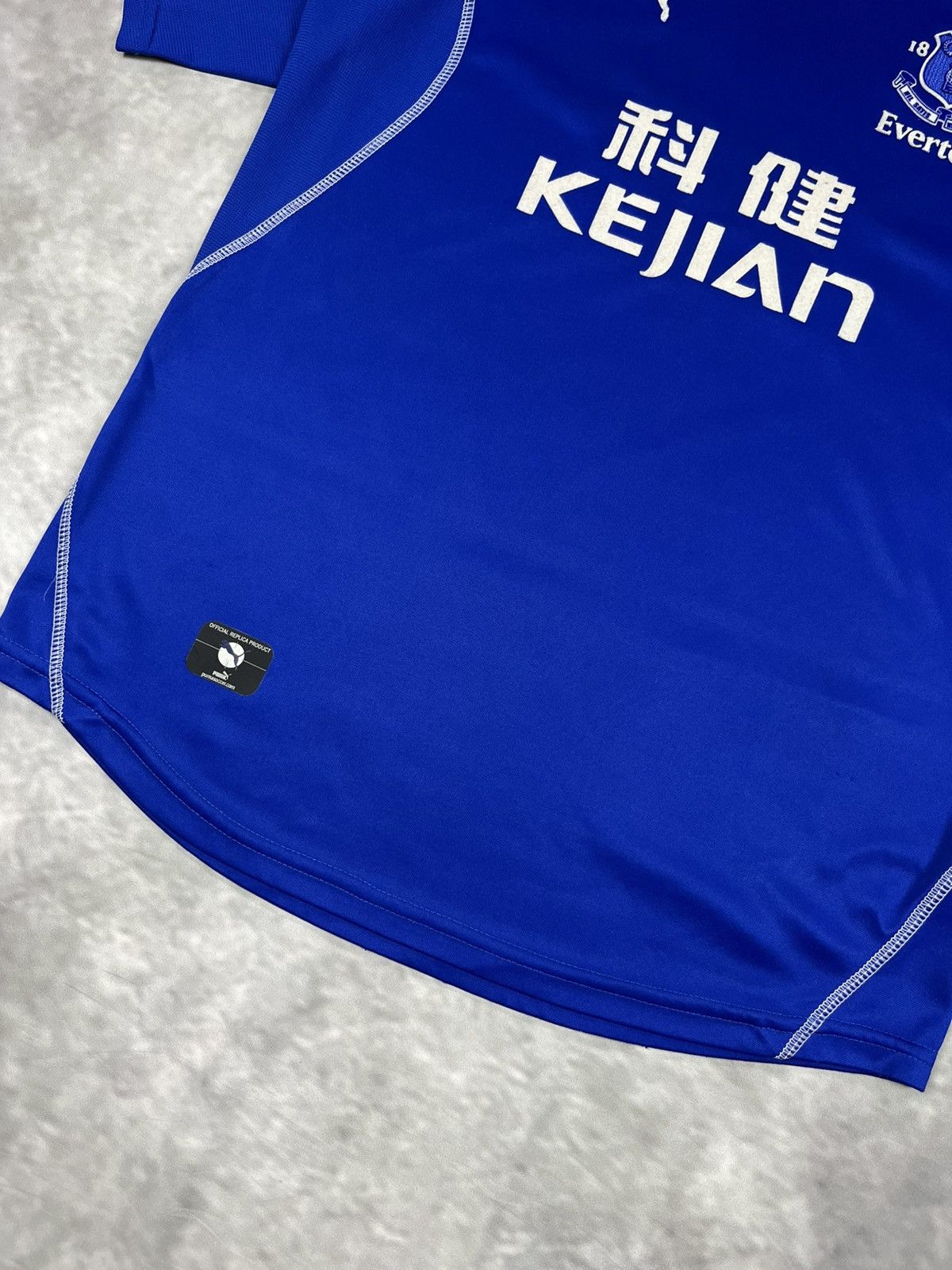Puma Vintage Everton FC Home Shirt 2002/03 PUMA KEJIAN L Size Size US L / EU 52-54 / 3 - 5 Thumbnail
