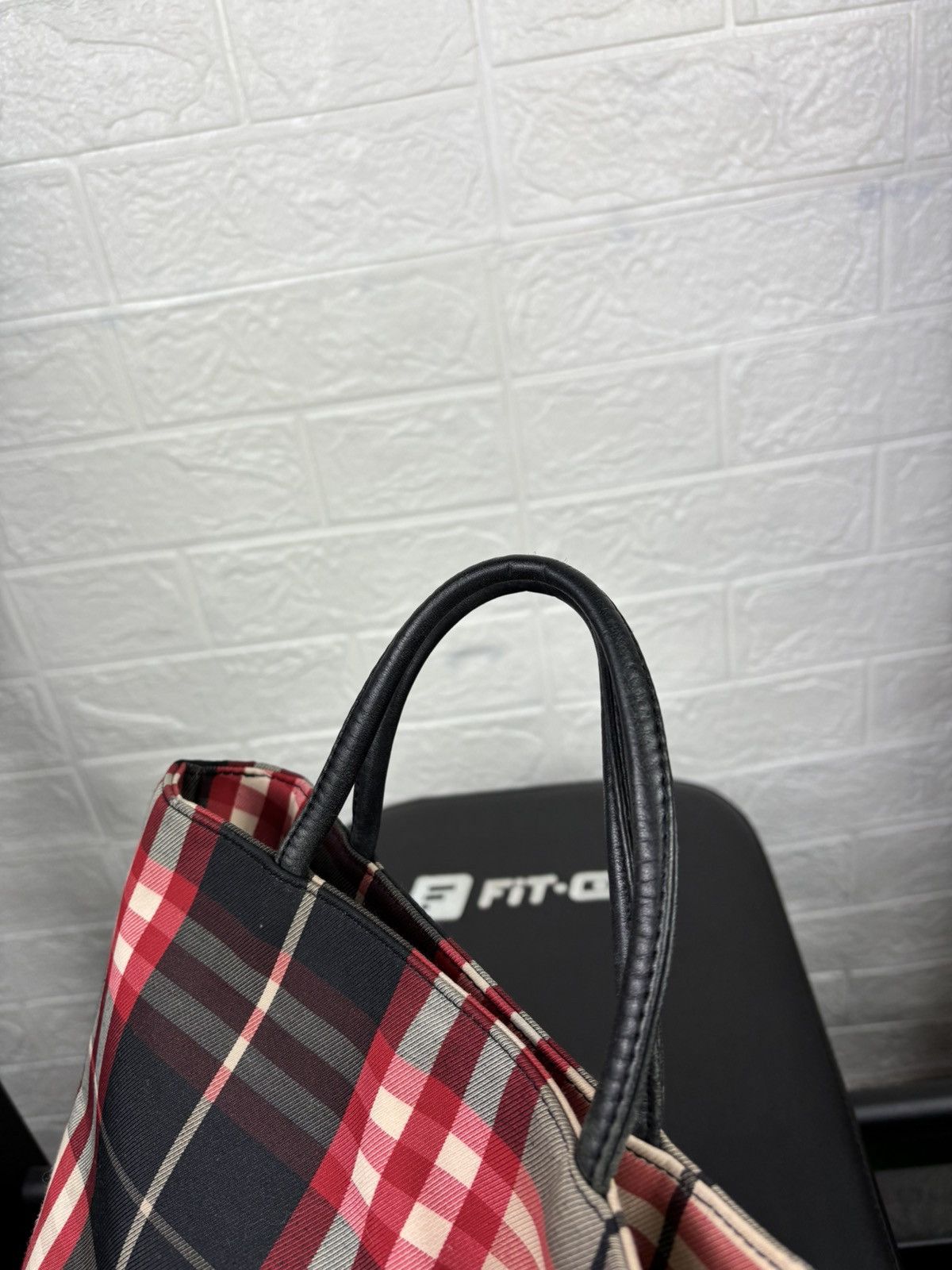 Burberry BURBERRY Nova Check Hand Bag Canvas Red Size ONE SIZE - 6 Thumbnail