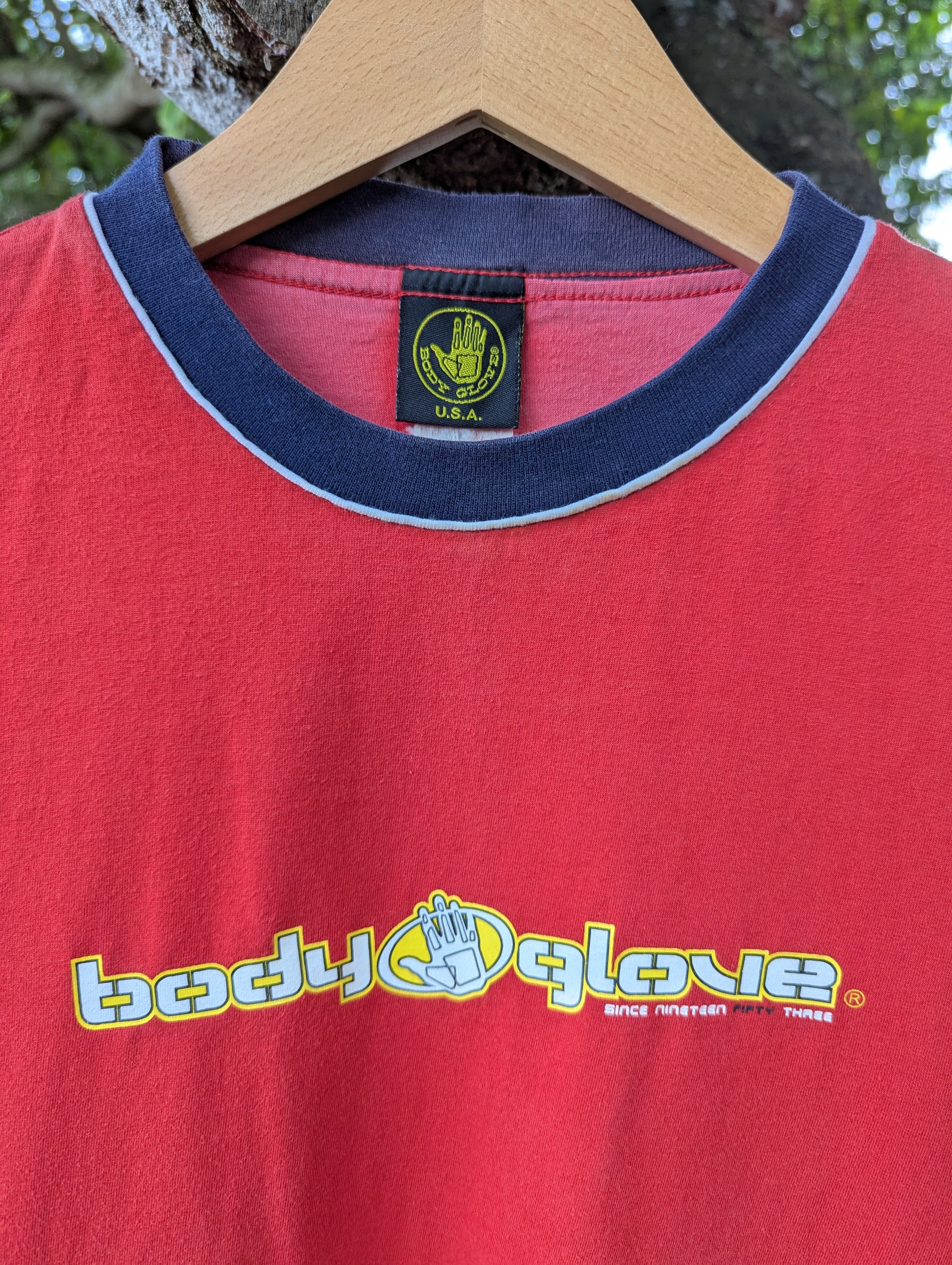 Body Glove Vintage 90s Body Glove Surfwear Tshirt Size US M / EU 48-50 / 2 - 2 Thumbnail