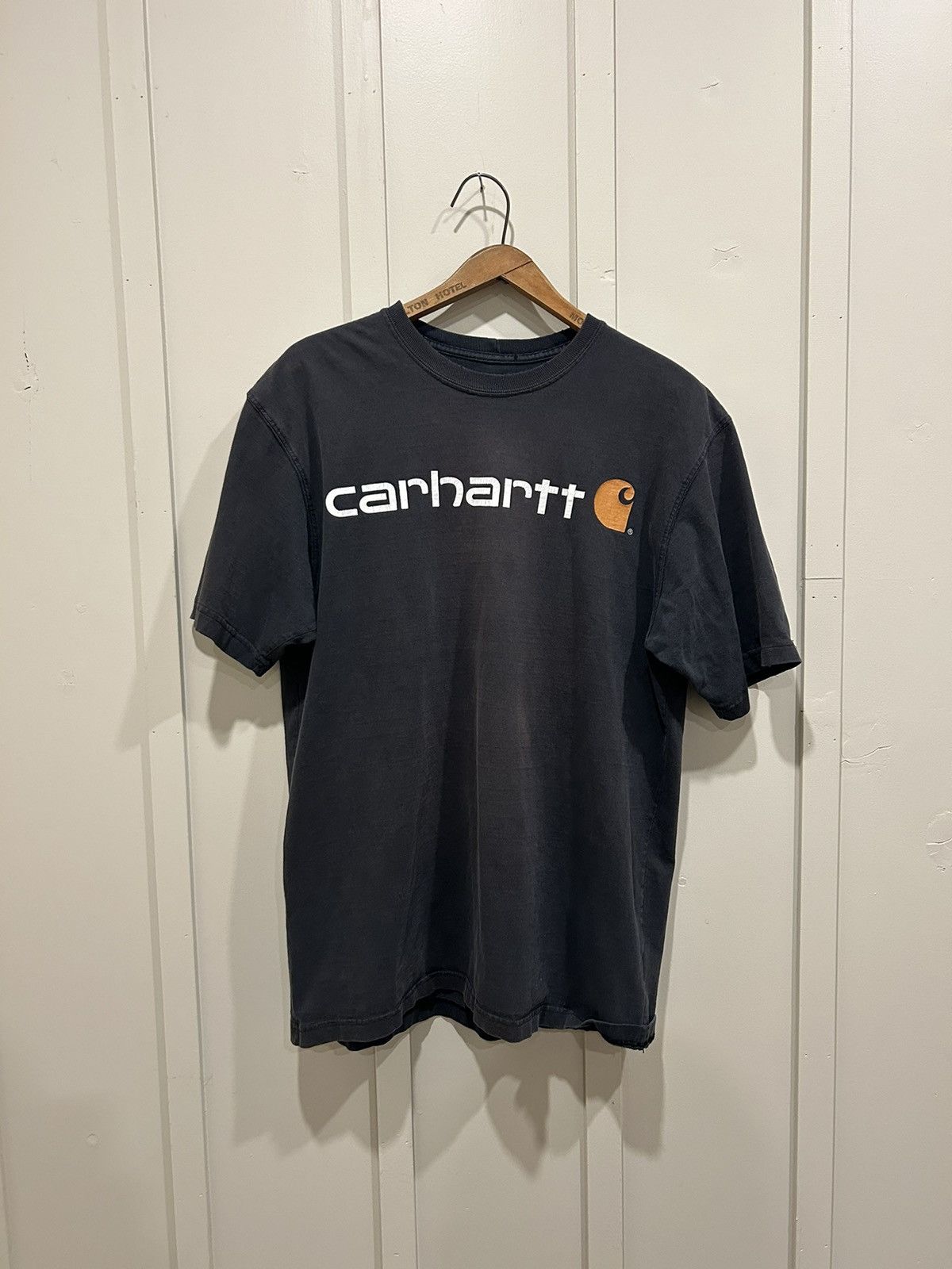 Carhartt × Vintage Vintage Y2K Sunfaded Carhartt Big Logo Tee Size US M / EU 48-50 / 2 - 1 Thumbnail