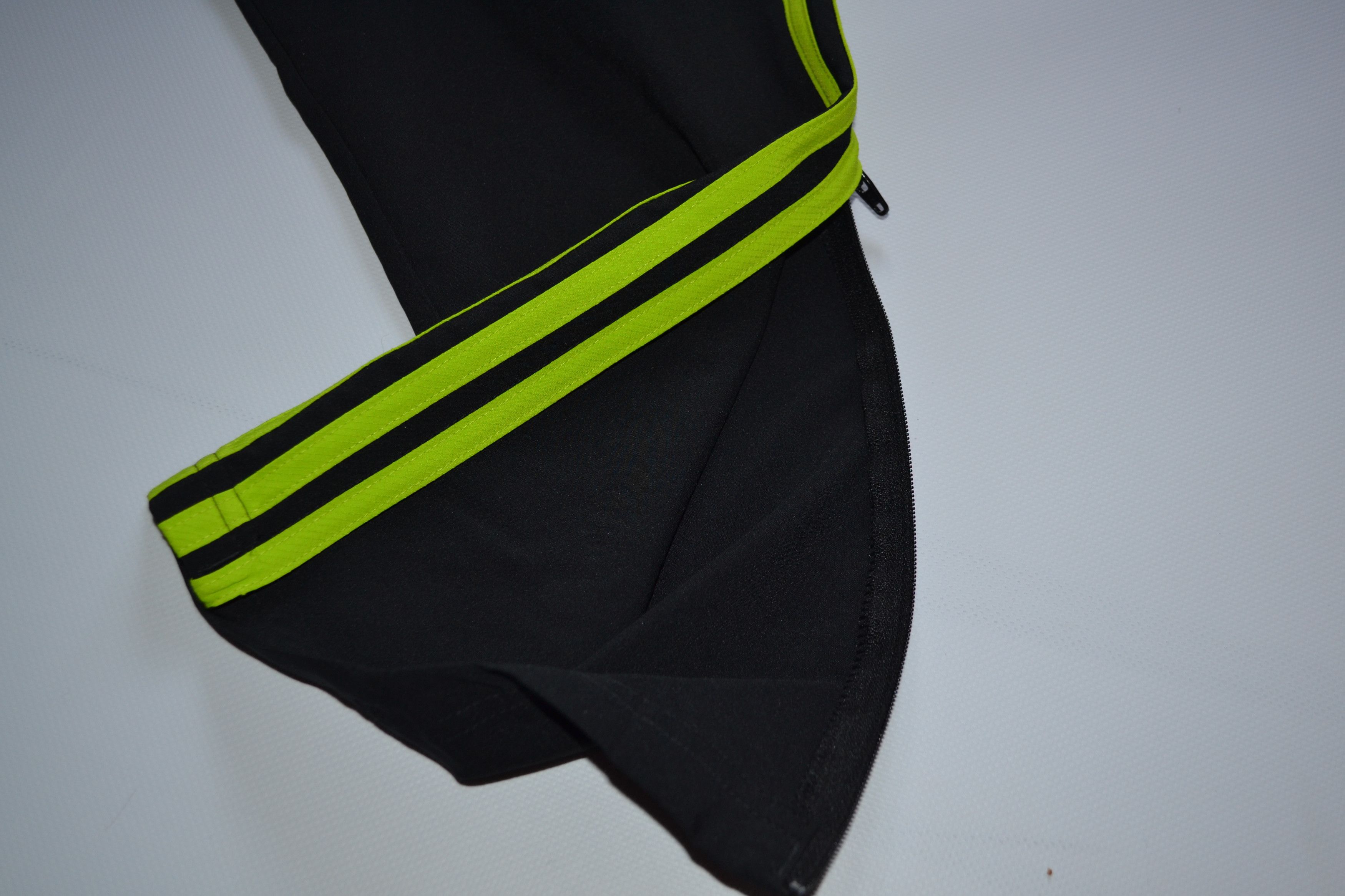 Adidas Manchester United adidas European Training Pants 2022 2023 Size US 32 / EU 48 - 8 Thumbnail
