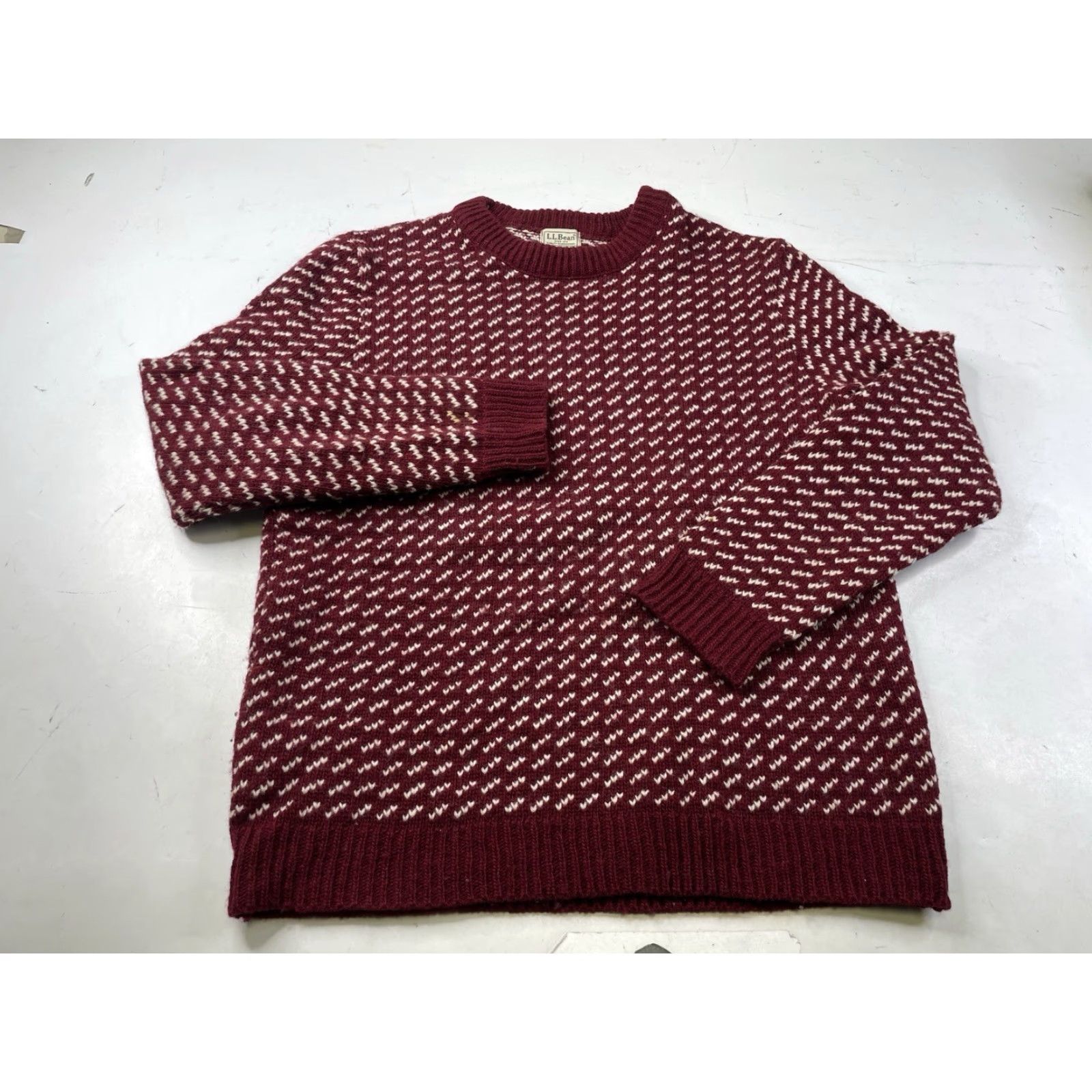 Vintage **L.L. Bean Birds-Eye Red Wool Crewneck Pullover Mens Large** User: L.L. Bean Birds-Eye Red Wool Crewneck Pullover Mens Large Size US L / EU 52-54 / 3 - 2 Thumbnail