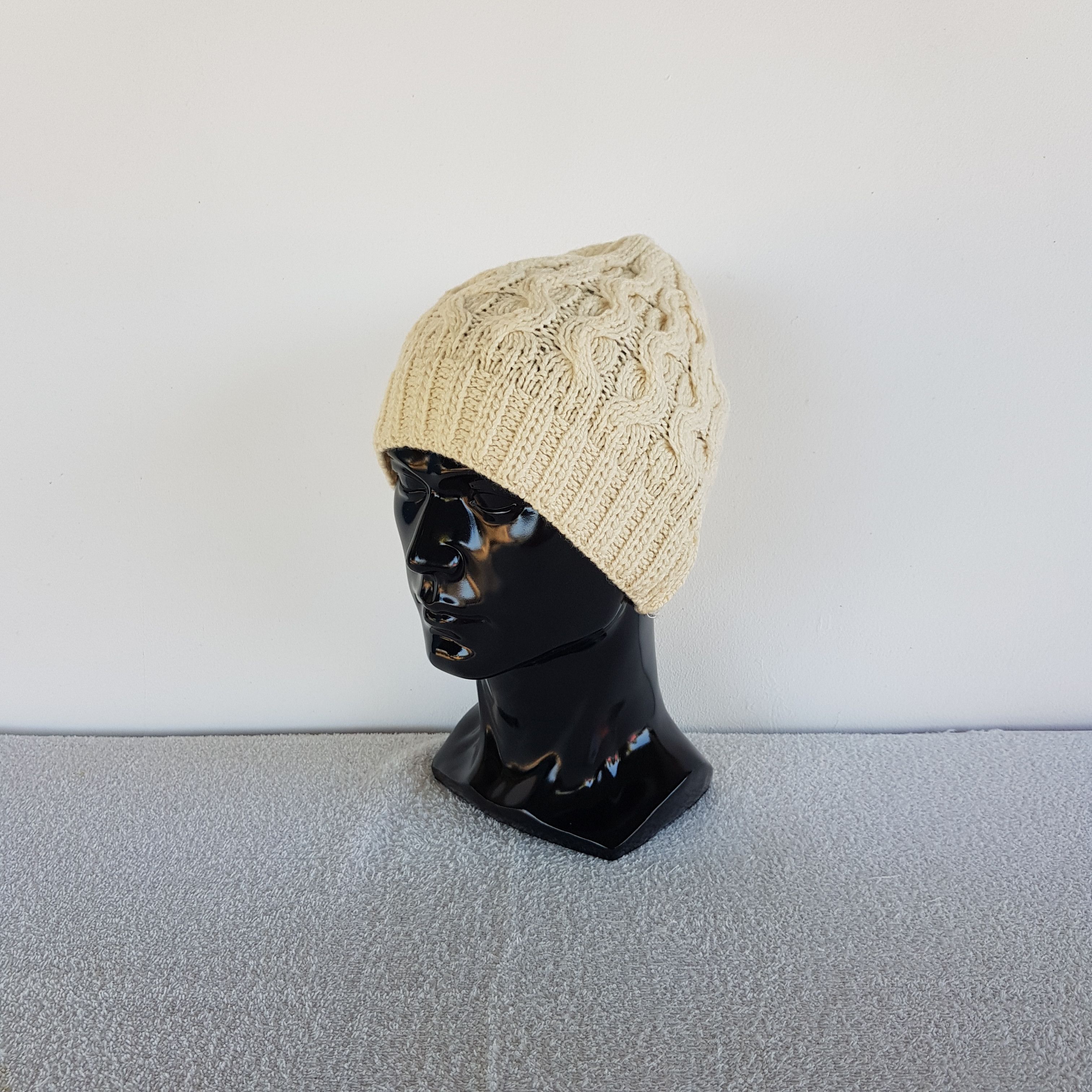 Aran Isles Knitwear Vintage Crochets Beanie Knitted Snow Caps Japanese Hats Size ONE SIZE - 1 Thumbnail