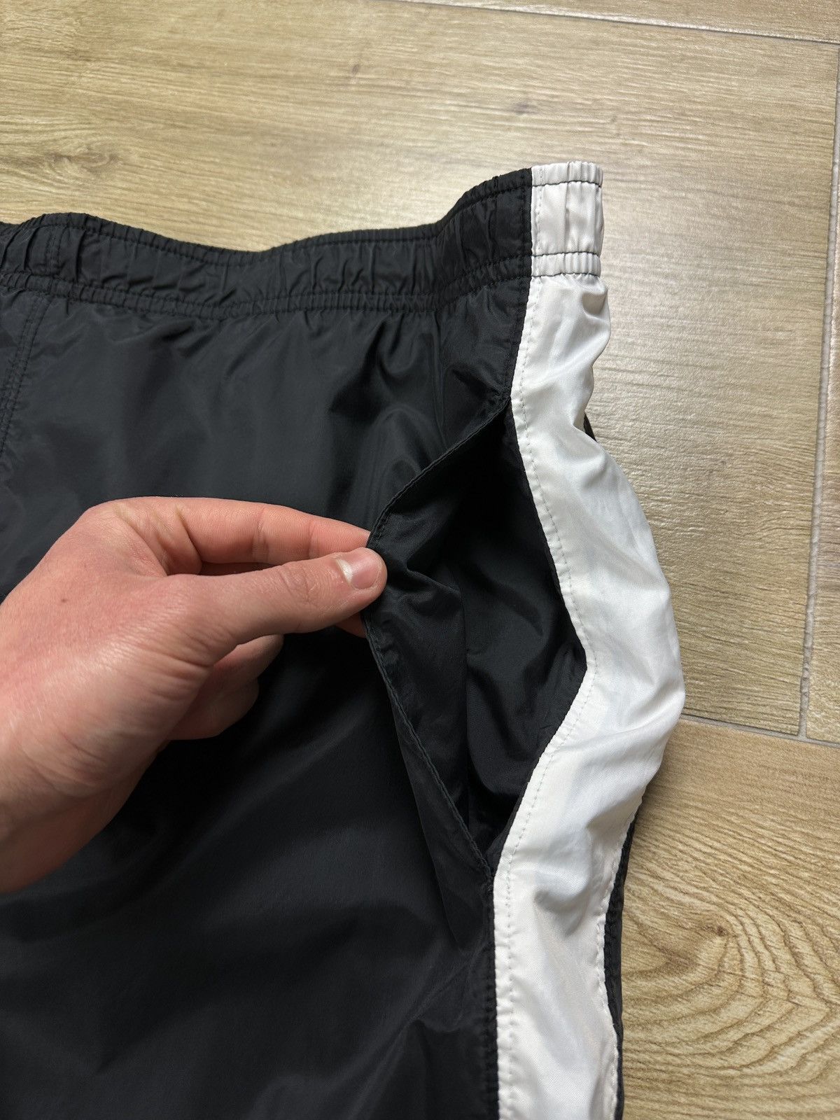 Nike × Vintage Vintage Y2K Nike Logo Nylon Track Pants Size US 34 / EU 50 - 8 Thumbnail