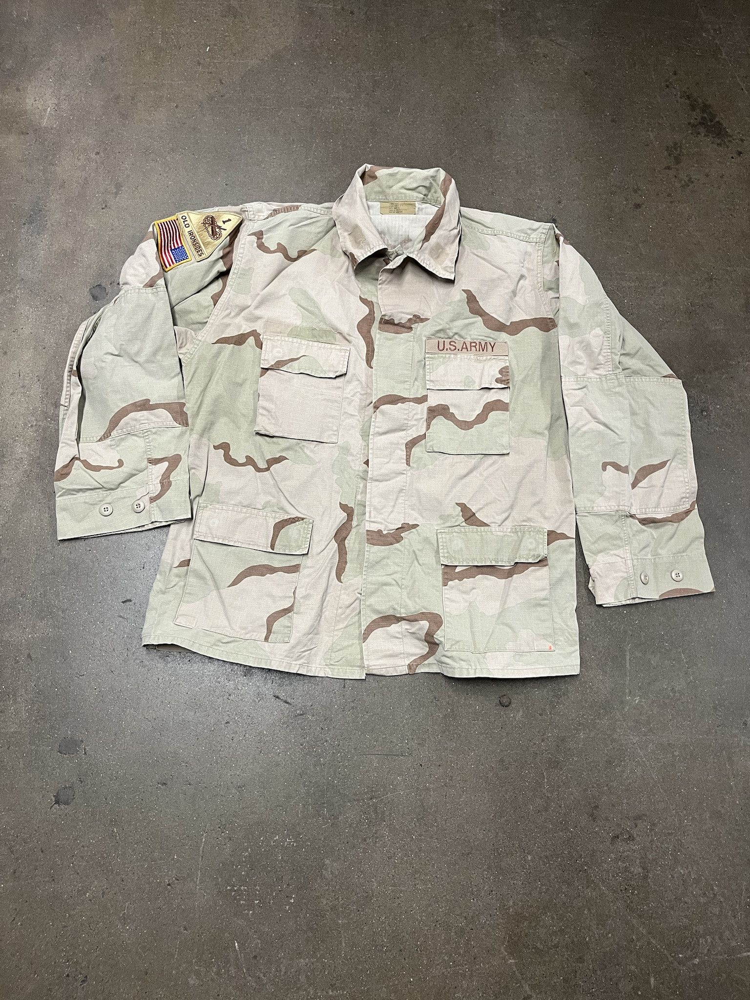 Vintage Vintage US Army Desert Camo Ripstop Field Shirt Size L Size US L / EU 52-54 / 3 - 1 Thumbnail