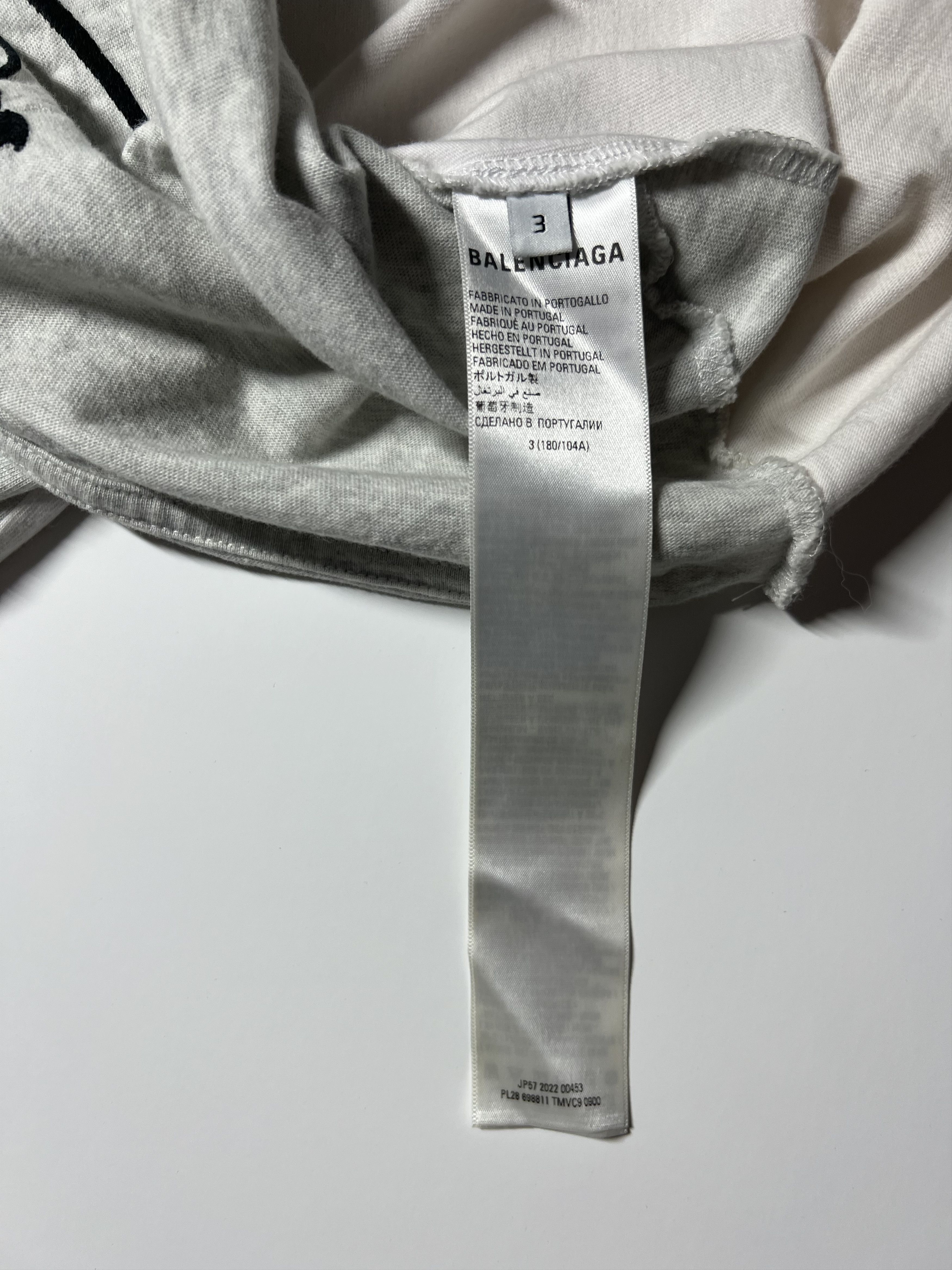 Balenciaga Balenciaga Paris Upside Down T-Shirt Size US L / EU 52-54 / 3 - 10 Thumbnail